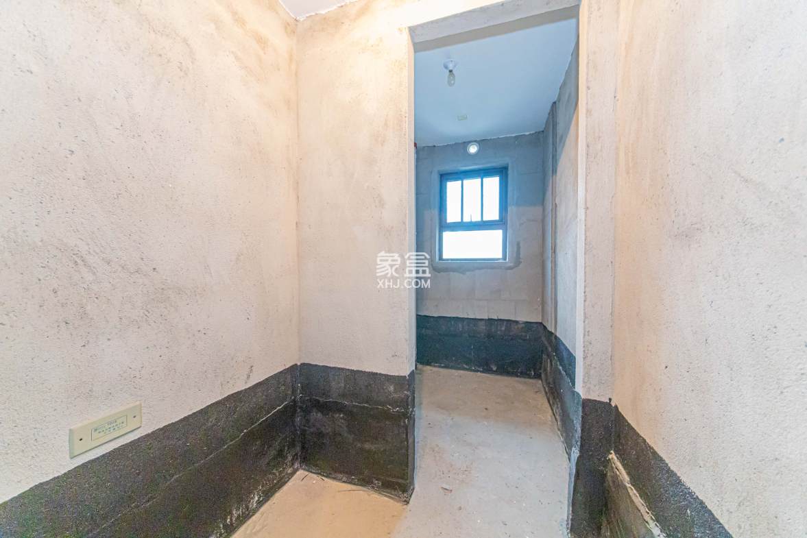 九峰拾號院  4室2厅2卫    210.0万 九峰拾號院  4室2厅2卫    210.0万卫生间