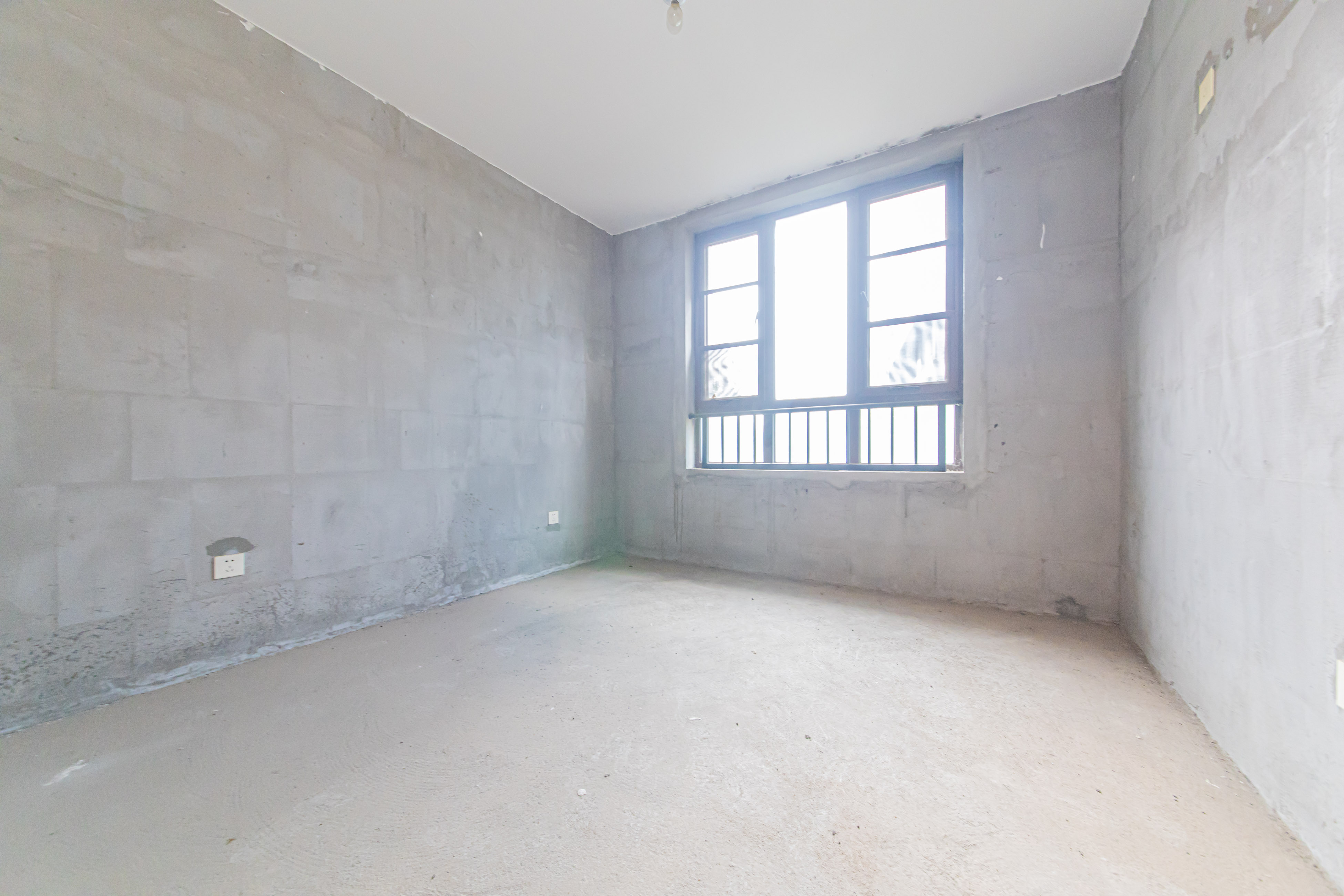 九峰拾號院  4室2厅2卫    210.0万卧室