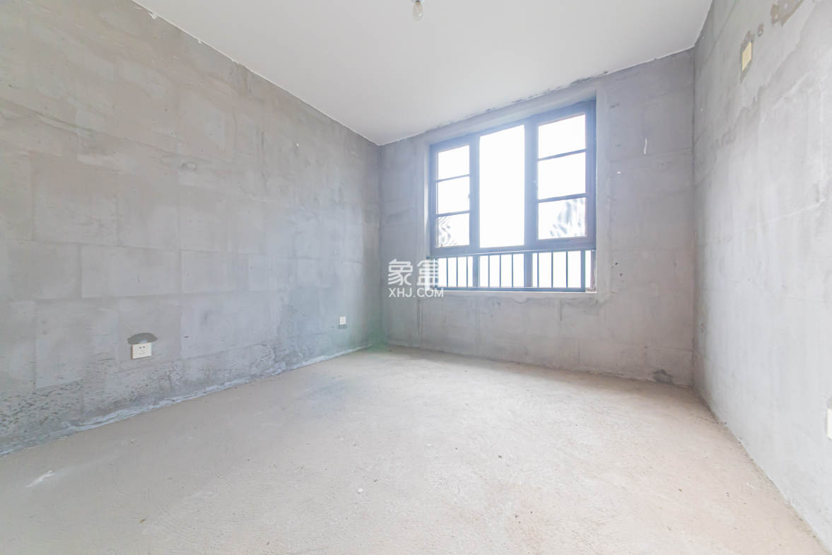 九峰拾號院  4室2厅2卫    210.0万 九峰拾號院  4室2厅2卫    210.0万卧室