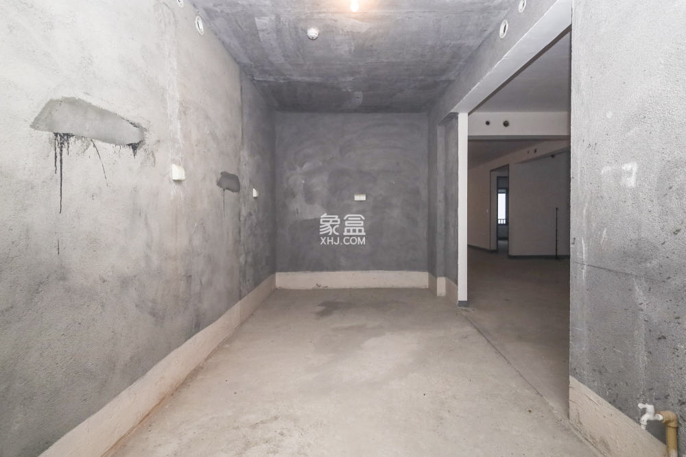 湘江壹號(hào)（創(chuàng)遠(yuǎn)湘江壹號(hào)）  5室2廳5衛(wèi)   500.00萬(wàn)