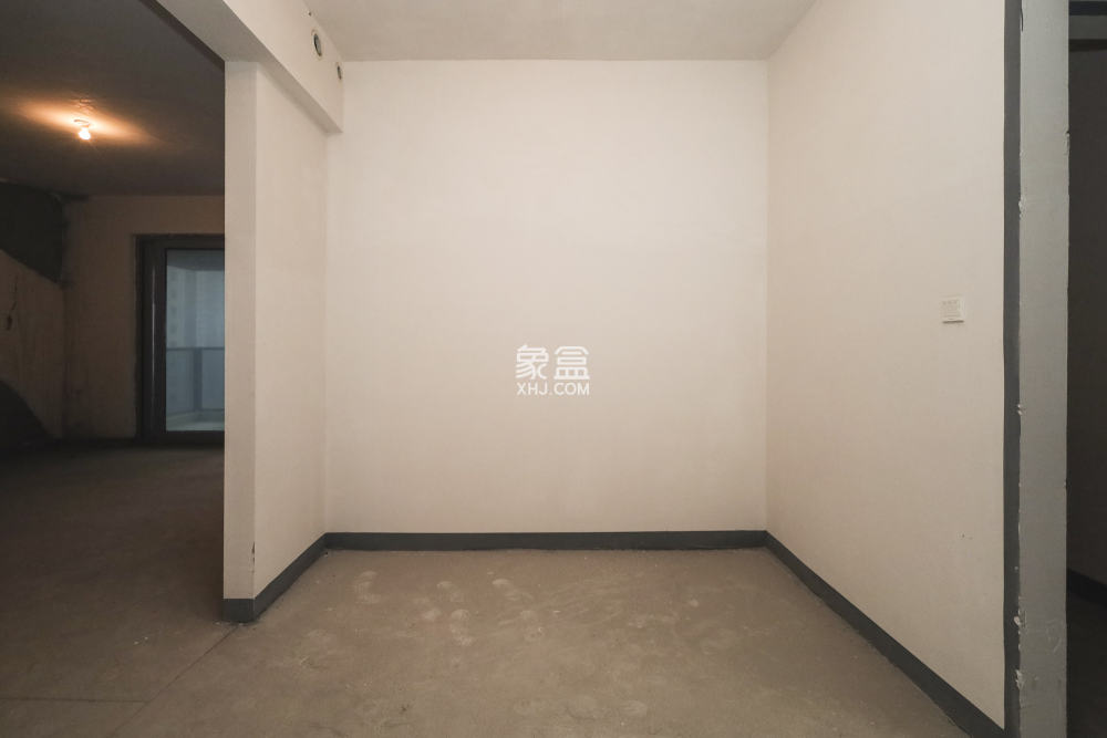 湘江壹號(hào)（創(chuàng)遠(yuǎn)湘江壹號(hào)）  5室2廳5衛(wèi)   500.00萬(wàn)