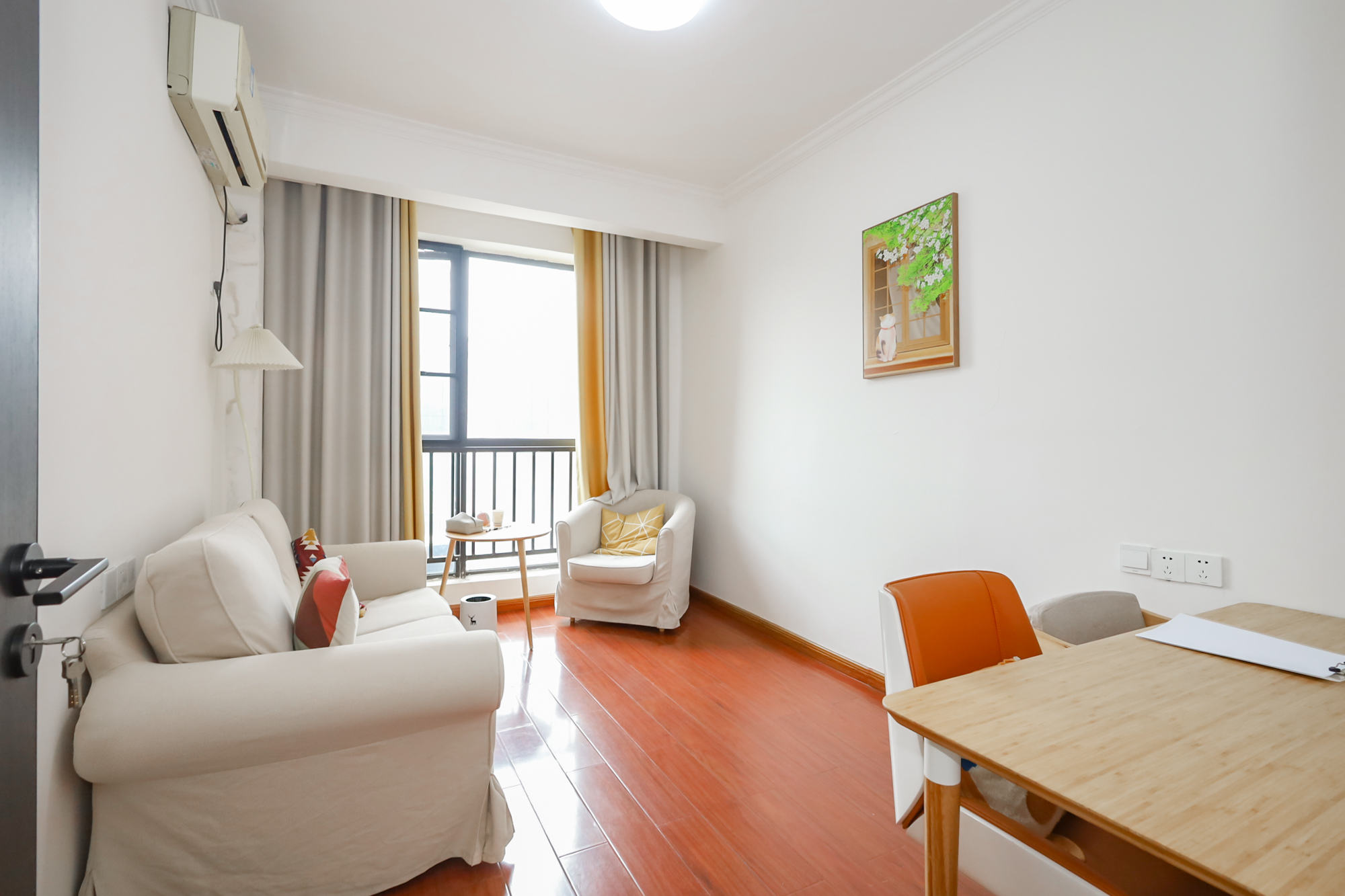 湘腾城市广场 3室2厅2卫 125.0万 湘腾城市广场 3室2厅2卫 125.0万卧室