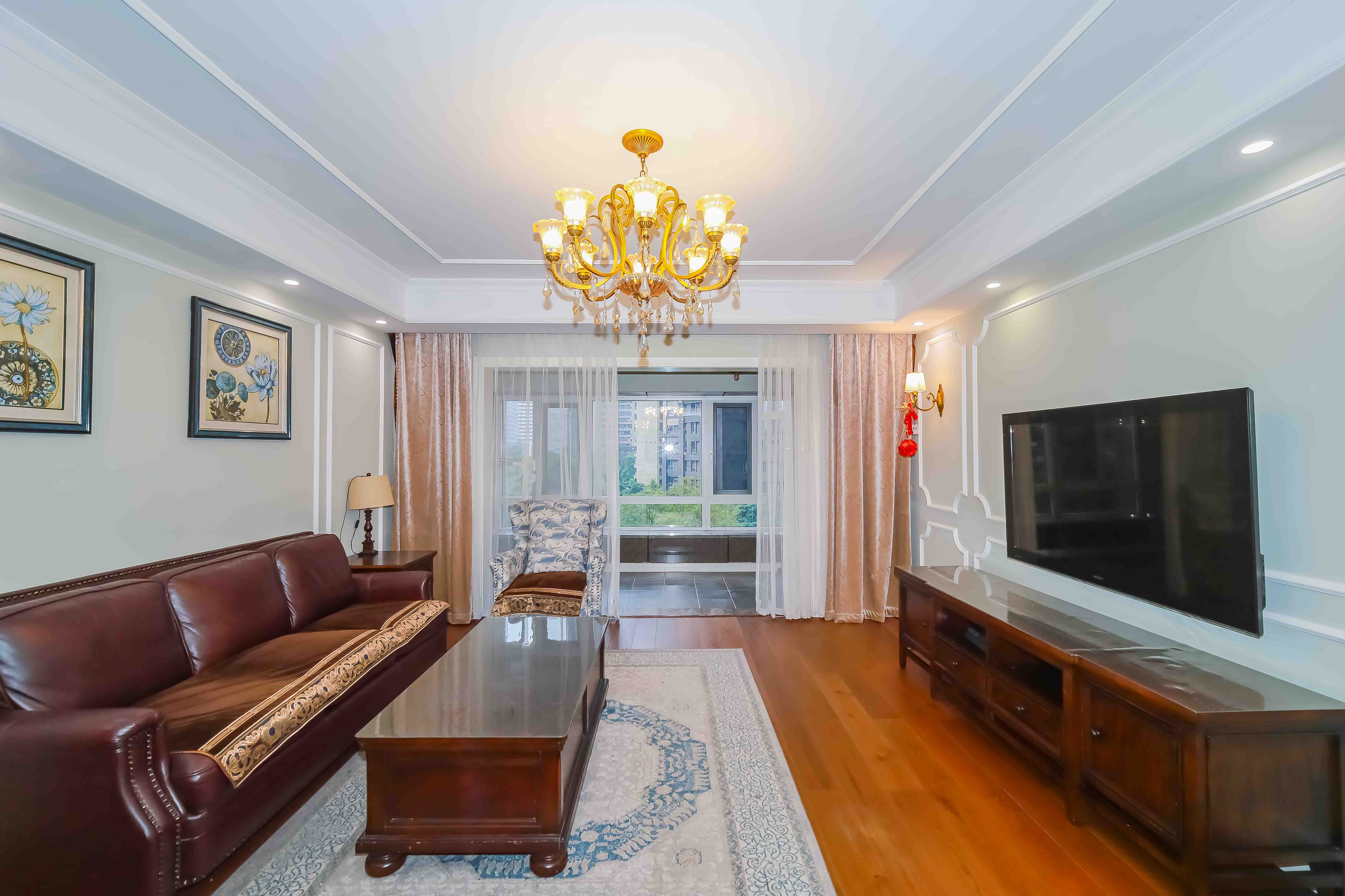 保利国际广场  4室2厅3卫    400.0万 保利国际广场  4室2厅3卫    400.0万