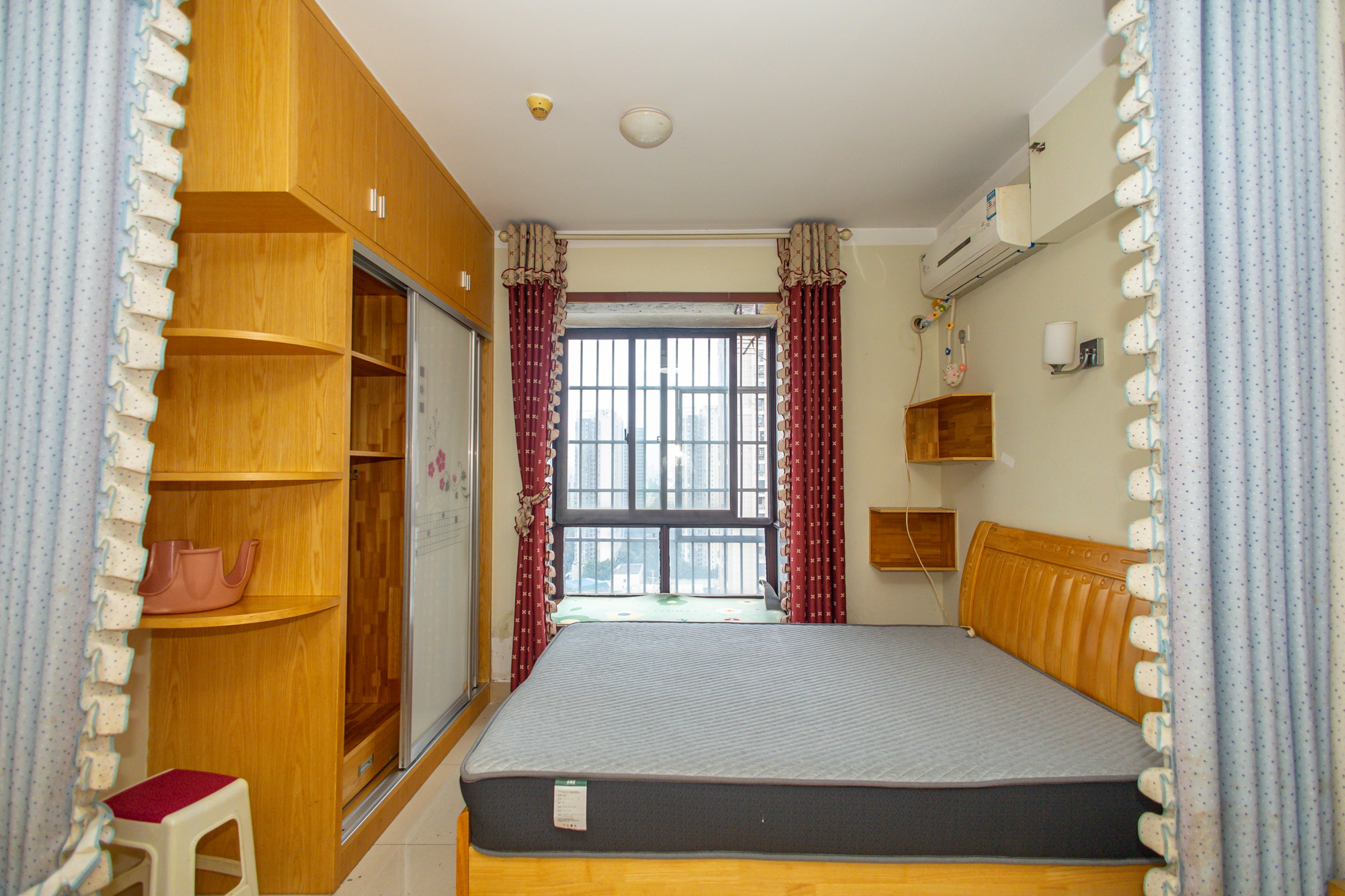 圆梦康乐城  1室1厅1卫    22.0万 圆梦康乐城  1室1厅1卫    22.0万卧室