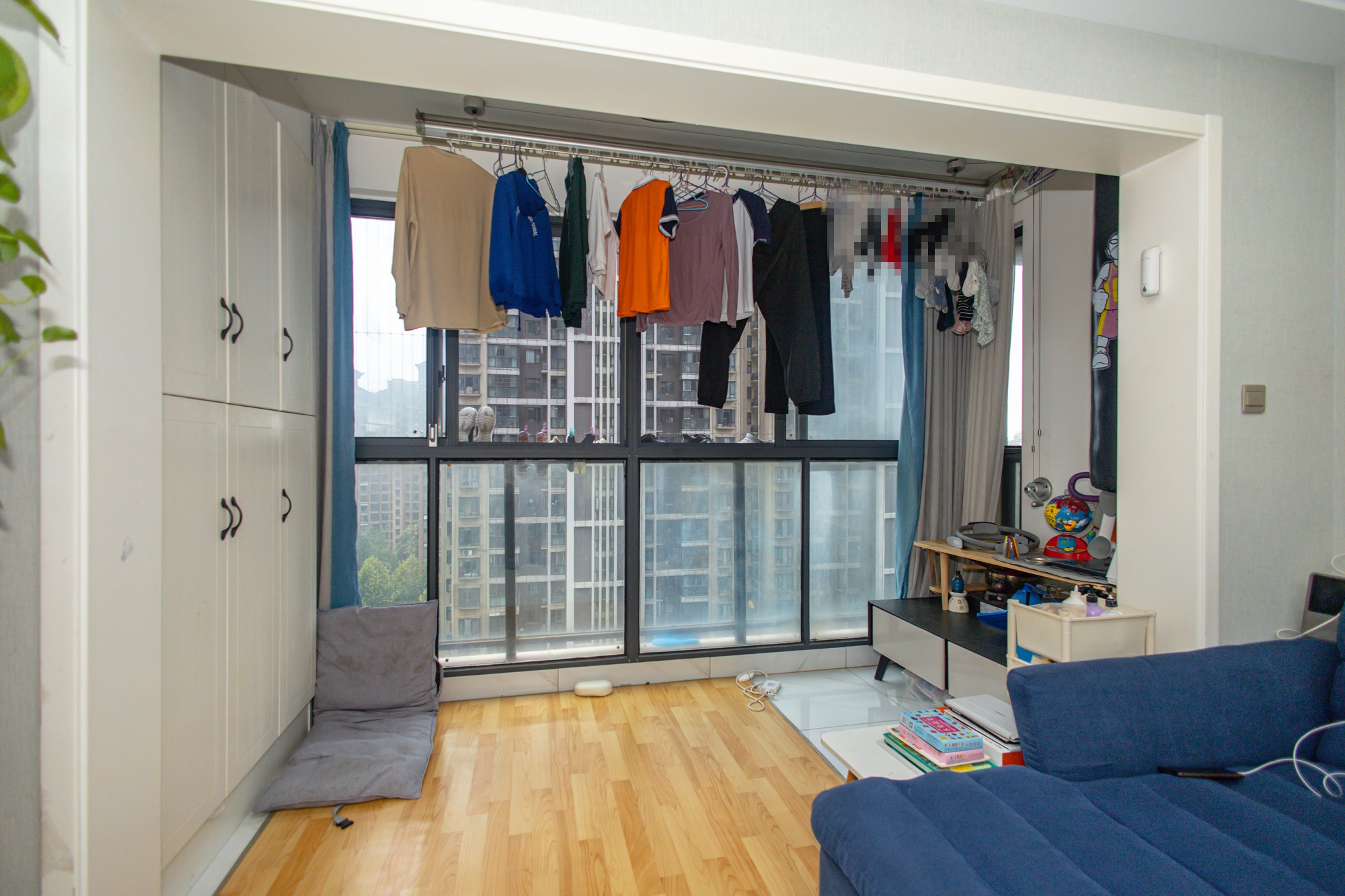 蓝山郡 3室2厅2卫 101.0万 蓝山郡 3室2厅2卫 101.0万阳台