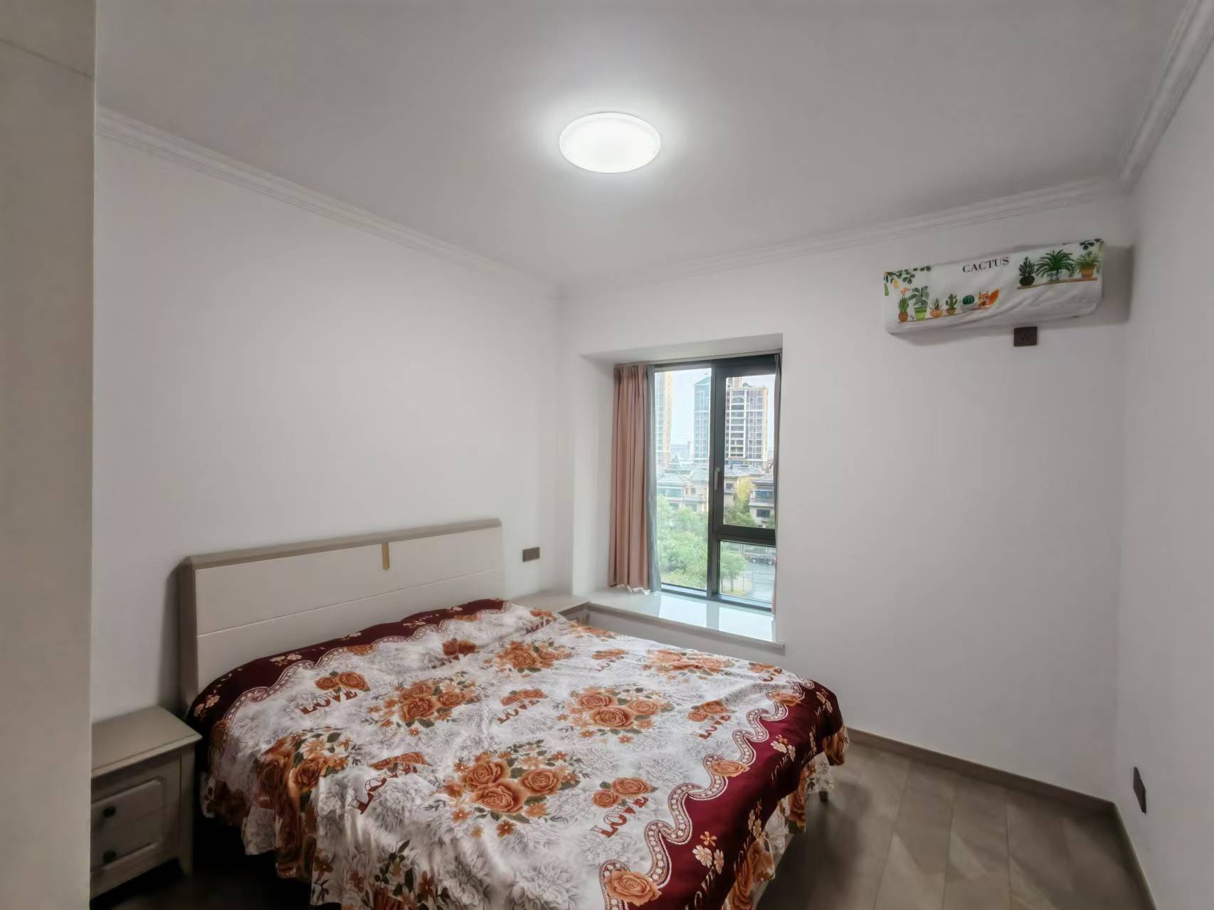 奥园广场 3室2厅2卫 90.0万 奥园广场 3室2厅2卫 90.0万室内图