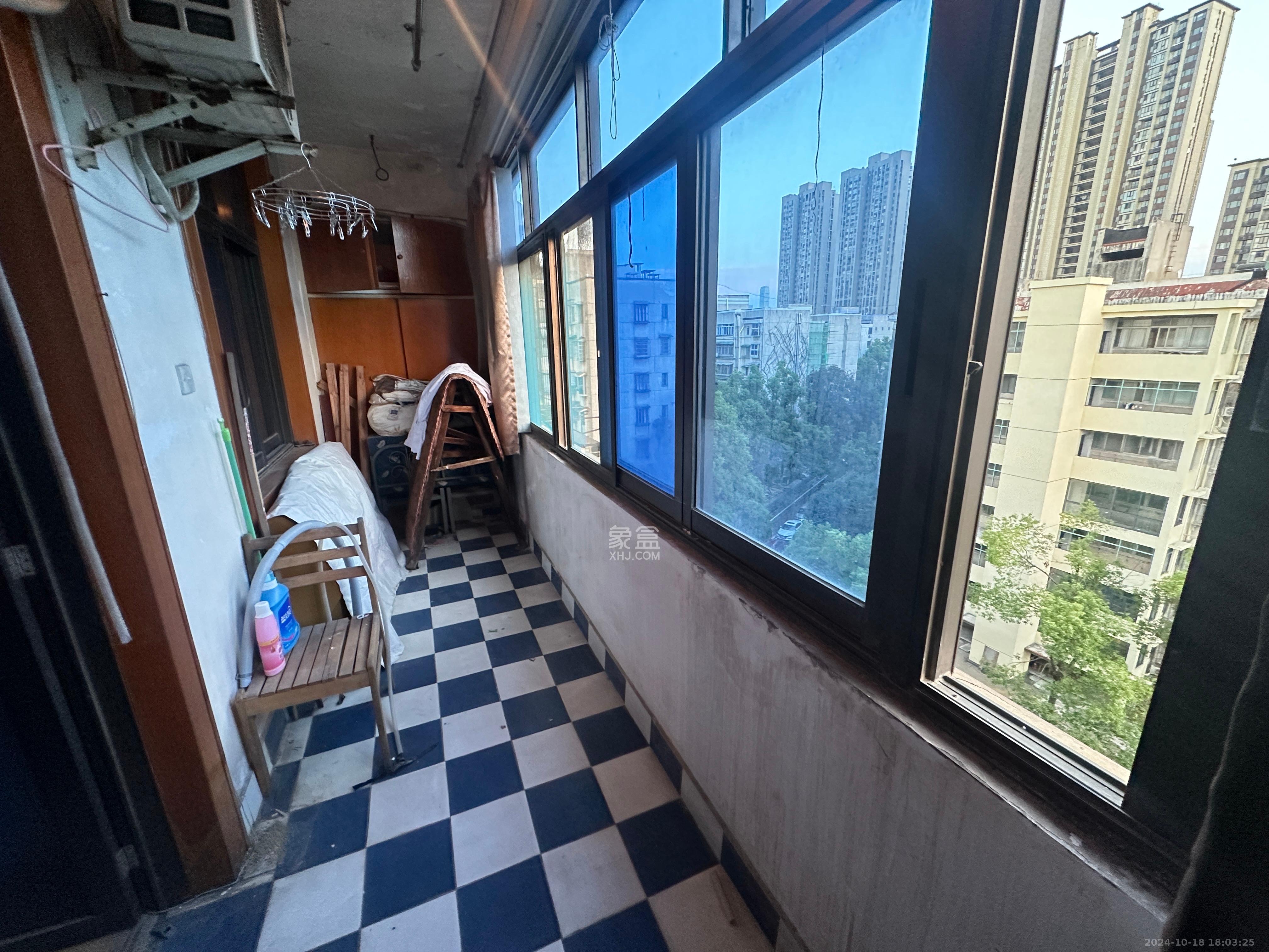 杏林小区  3室2厅1卫   2000.00元/月室内图