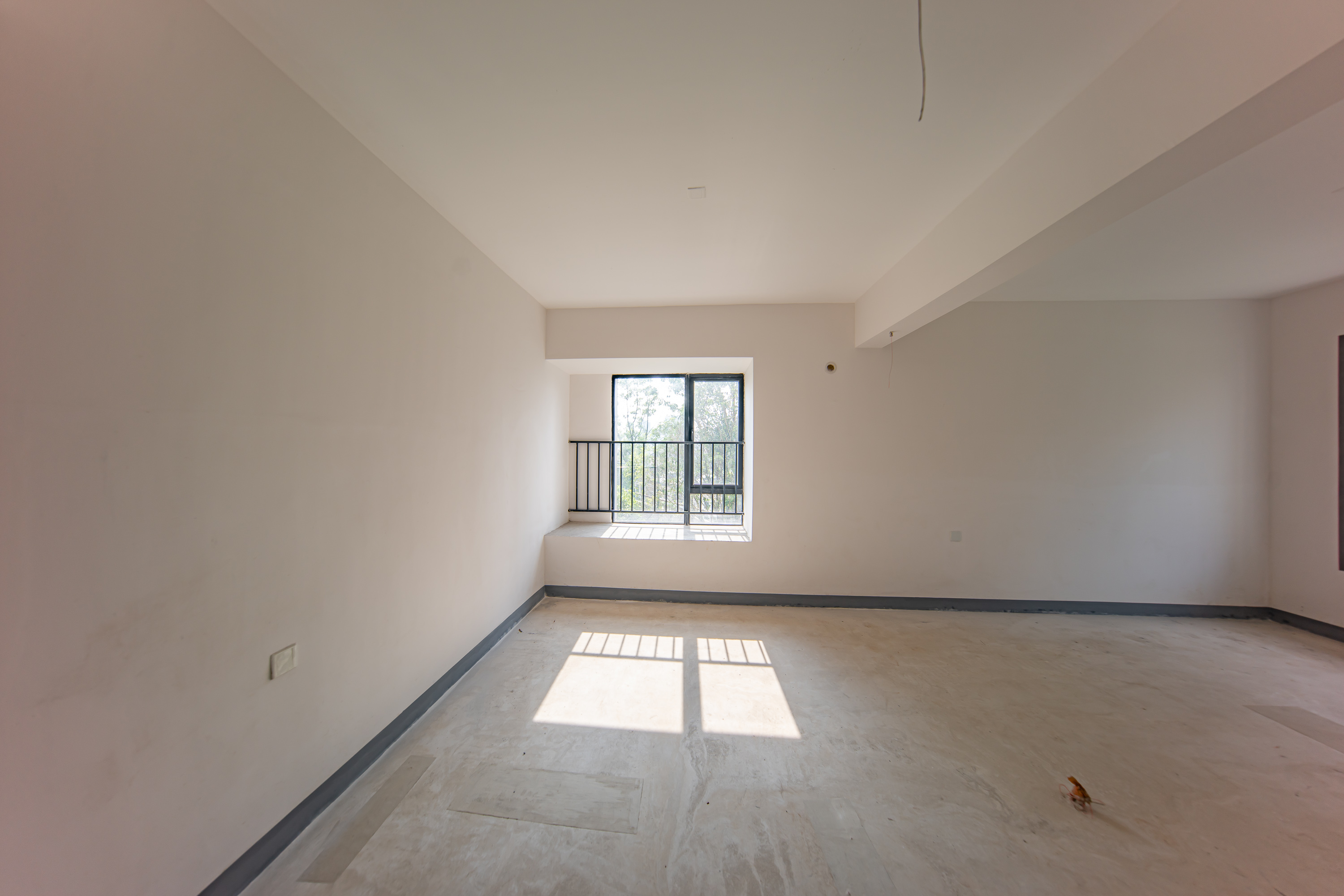 建投象山国际  4室2厅2卫   130.00万卧室