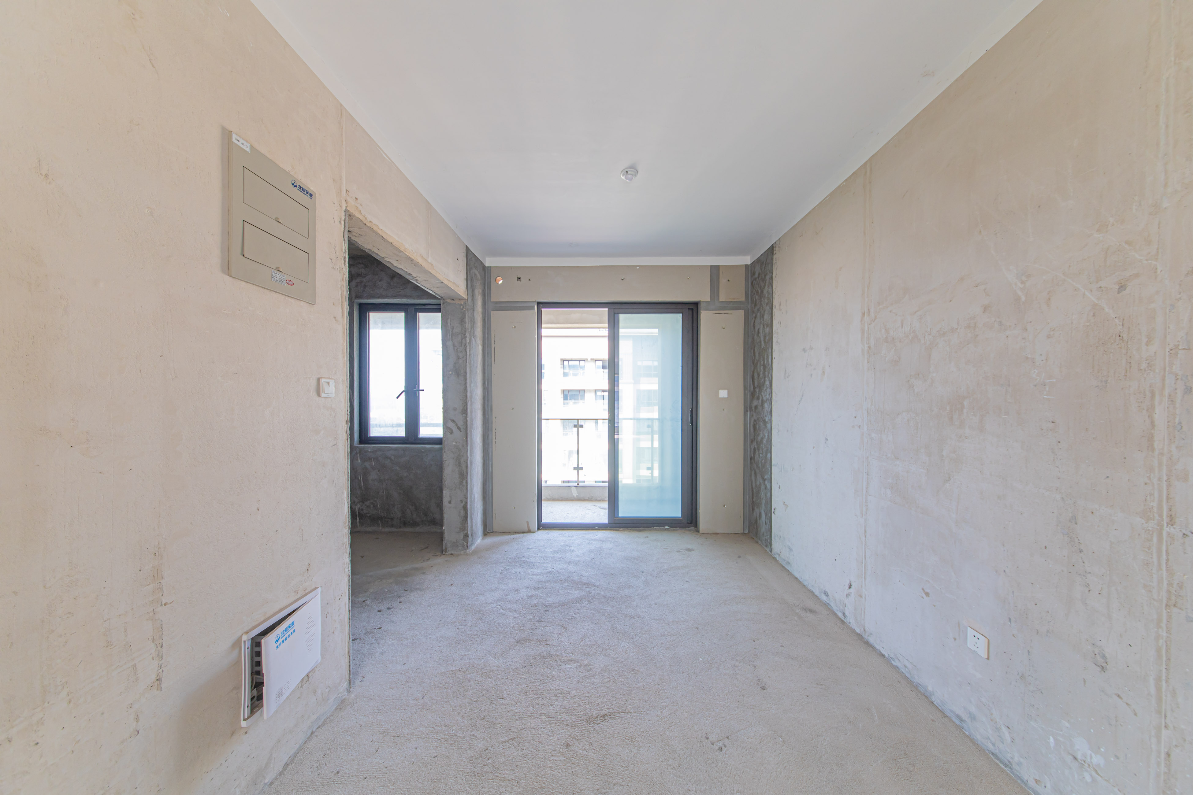 北辰中央公园辰玺洋房区  4室2厅2卫    203.8万 北辰中央公园辰玺洋房区  4室2厅2卫    203.8万客厅