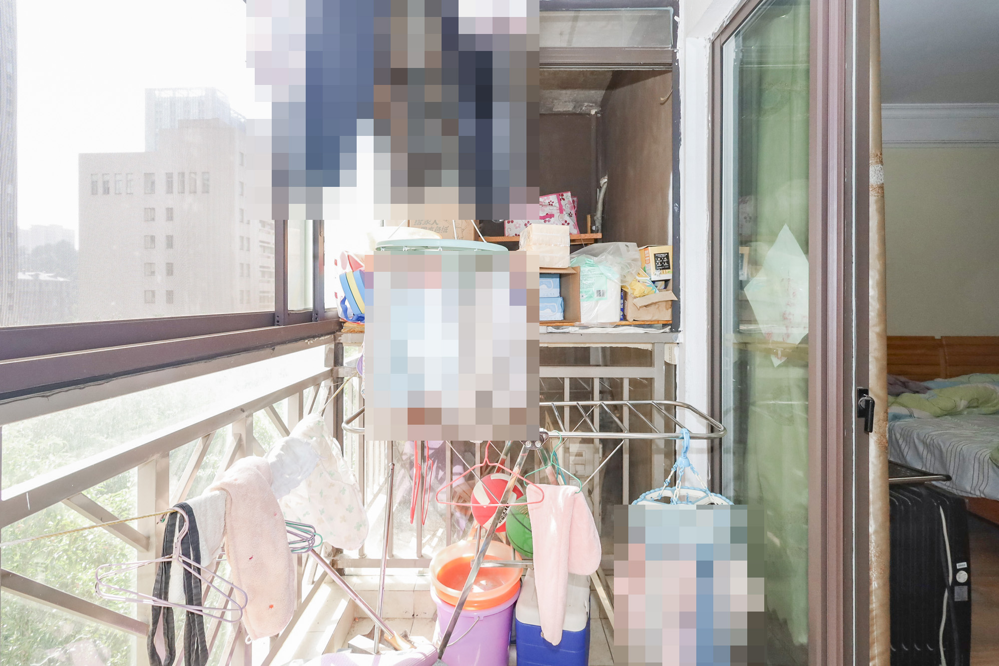 旭辉藏郡（藏郡、旭湘华府)  3室2厅1卫   210.00万阳台