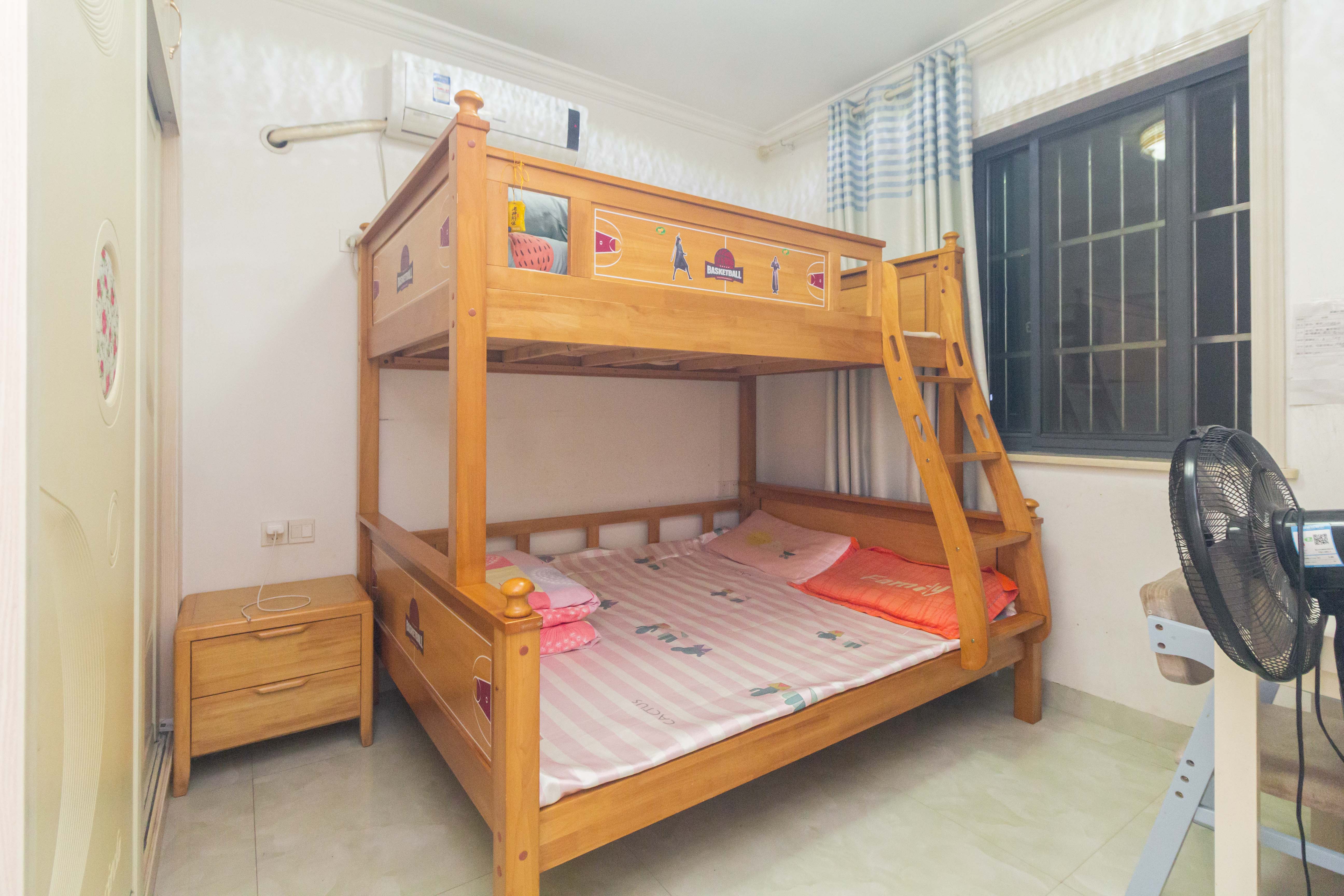 高林仕家  3室2厅1卫   64.80万卧室