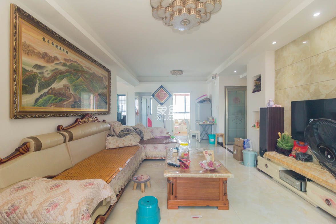 辉宏橄榄城  3室2厅2卫    78.8万 辉宏橄榄城  3室2厅2卫    78.8万客厅