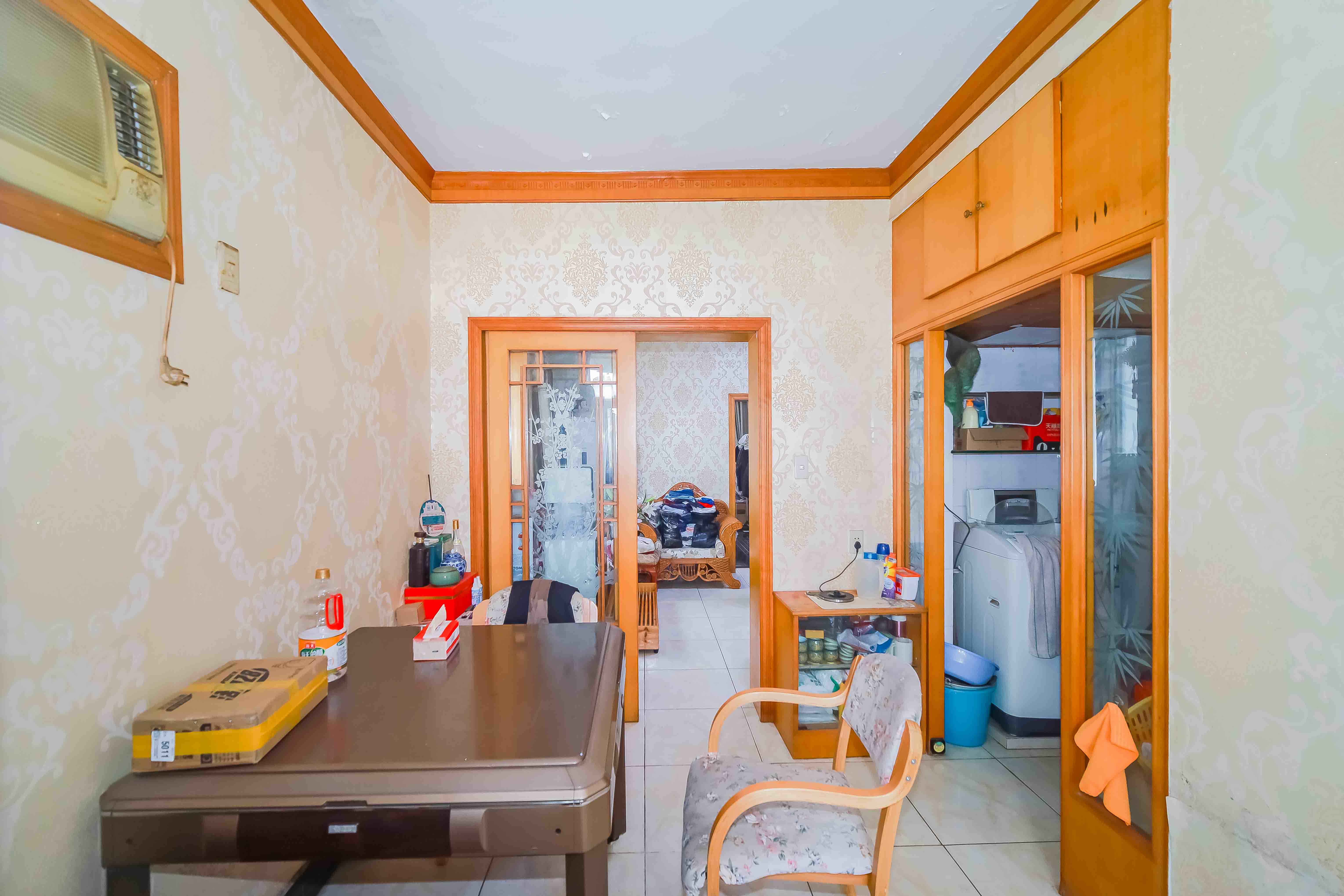 湖南石油化学工业局小区(侯家塘化工厅) 2室2厅1卫 55.0万 湖南石油化学工业局小区(侯家塘化工厅) 2室2厅1卫 55.0万客厅