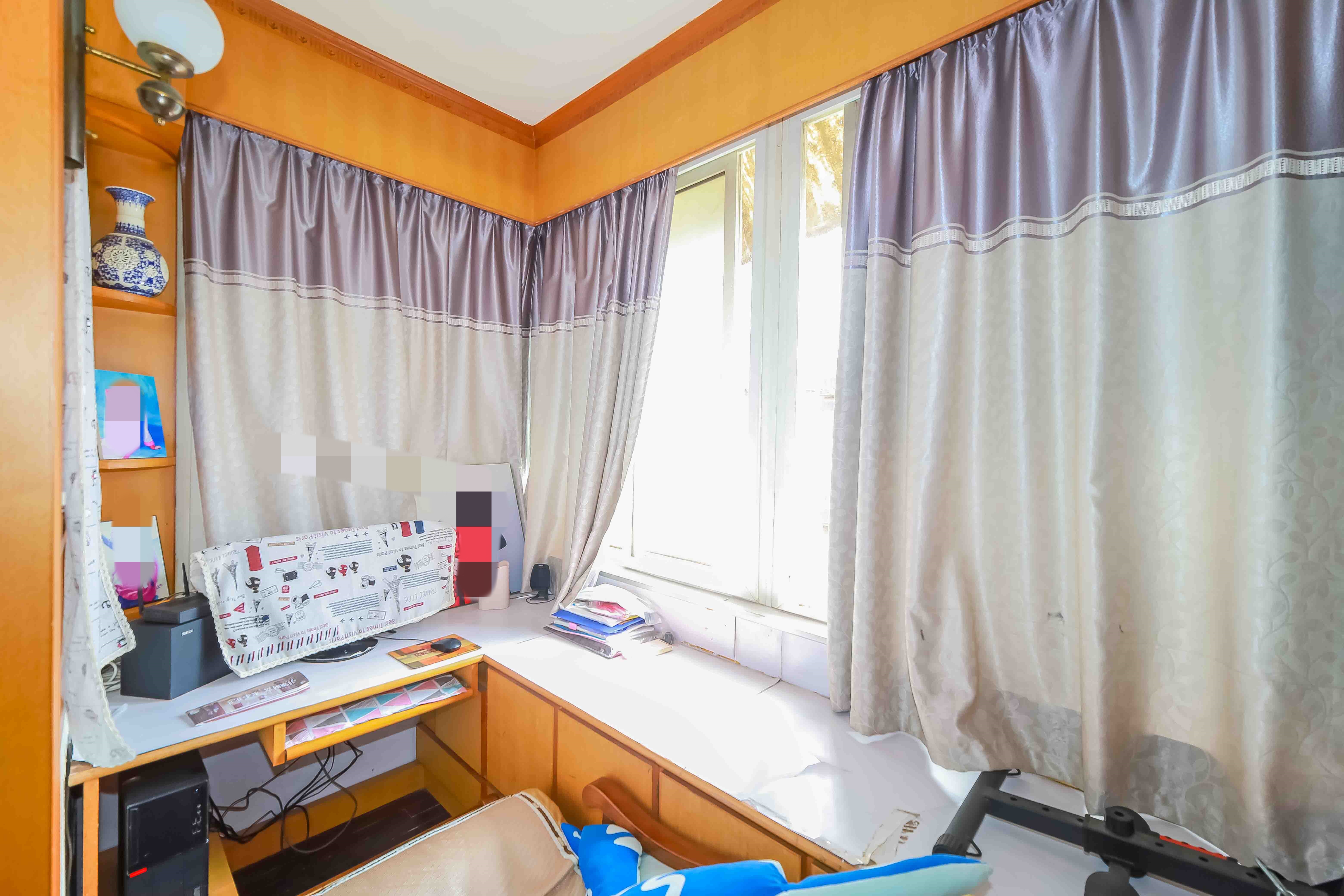 湖南石油化学工业局小区(侯家塘化工厅) 2室2厅1卫 55.0万 湖南石油化学工业局小区(侯家塘化工厅) 2室2厅1卫 55.0万卧室