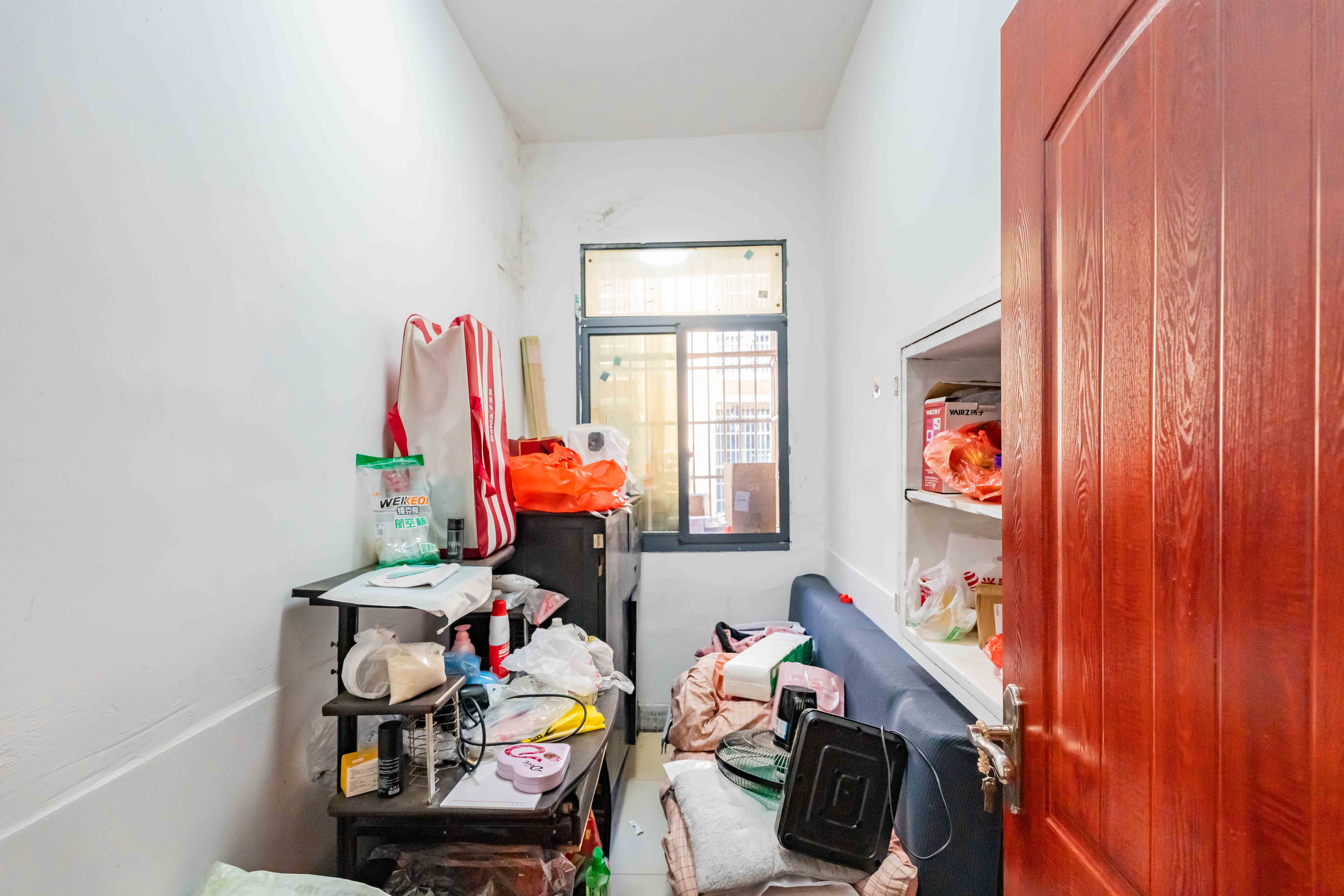 东风二村社区绸厂宿舍  2室1厅0卫    23.0万卧室