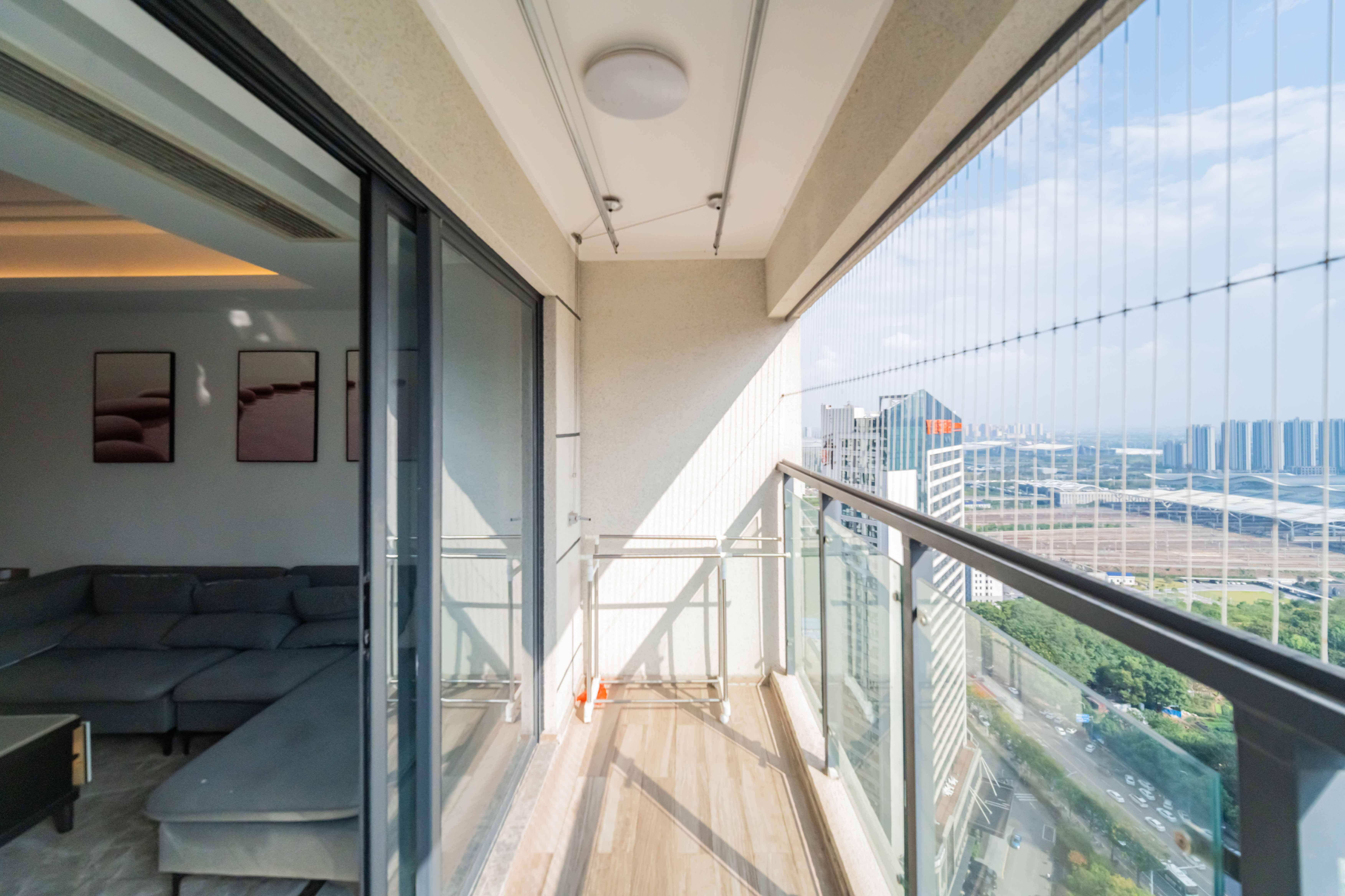 绿地长沙城际空间站(绿地新里佳苑)  3室2厅2卫    126.0万 绿地长沙城际空间站(绿地新里佳苑)  3室2厅2卫    126.0万阳台