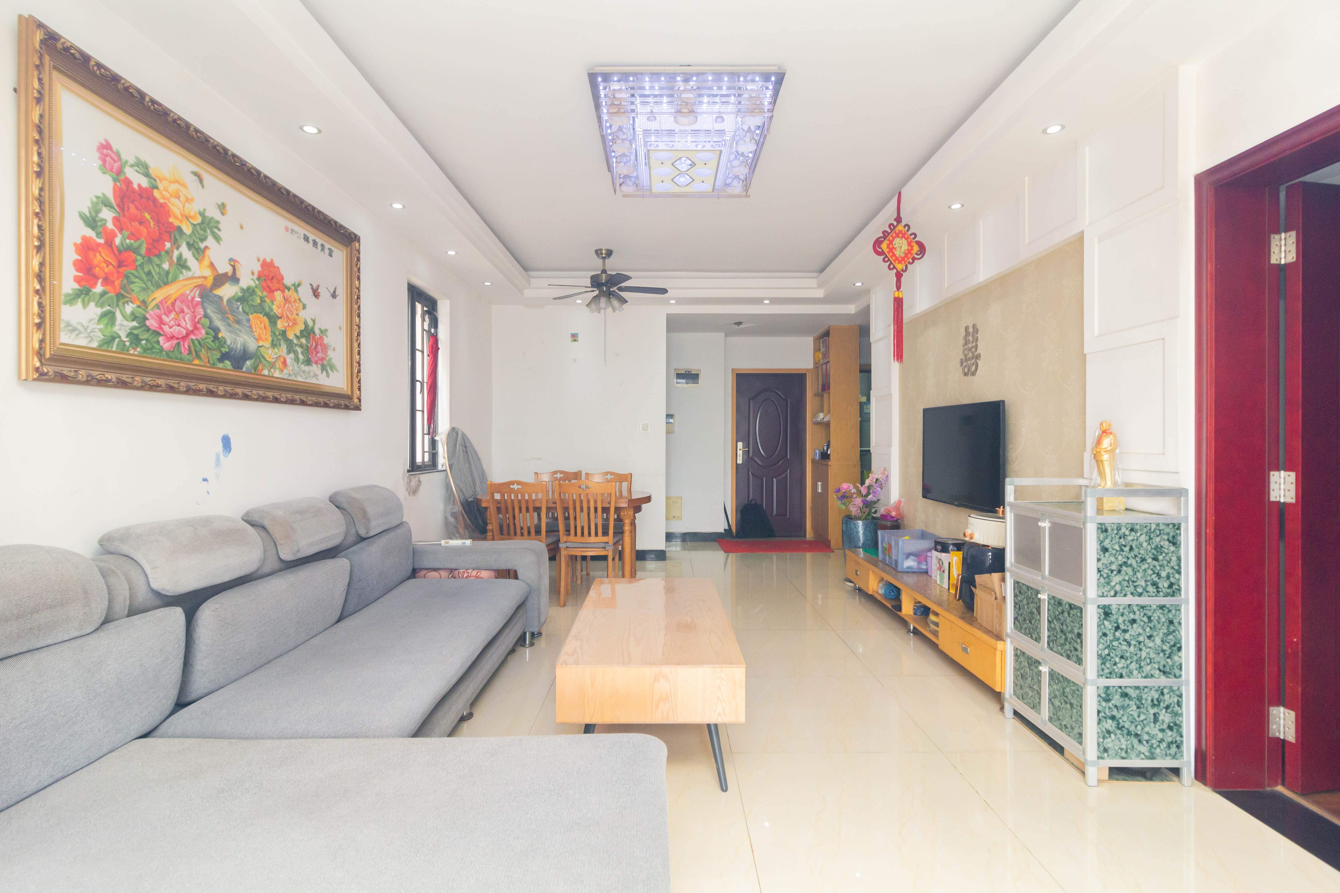 旭辉华庭 3室2厅1卫 44.8万 旭辉华庭 3室2厅1卫 44.8万客厅