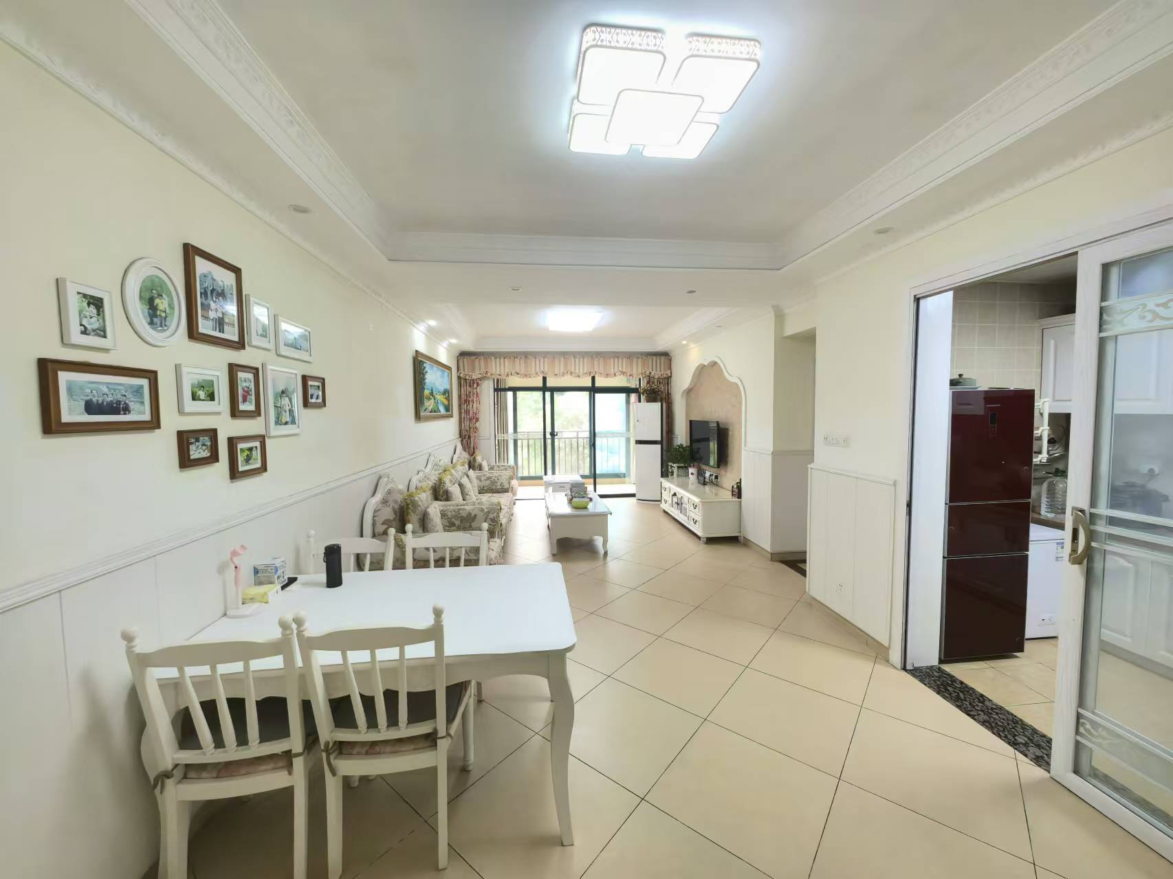 经世皇城 3室2厅2卫 48.0万 经世皇城 3室2厅2卫 48.0万室内图