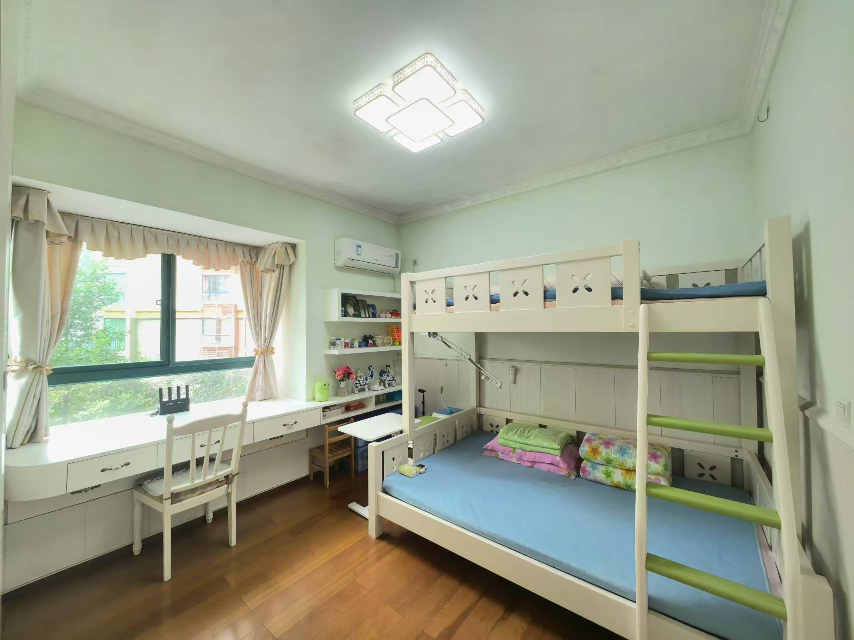 经世皇城 3室2厅2卫 48.0万 经世皇城 3室2厅2卫 48.0万室内图