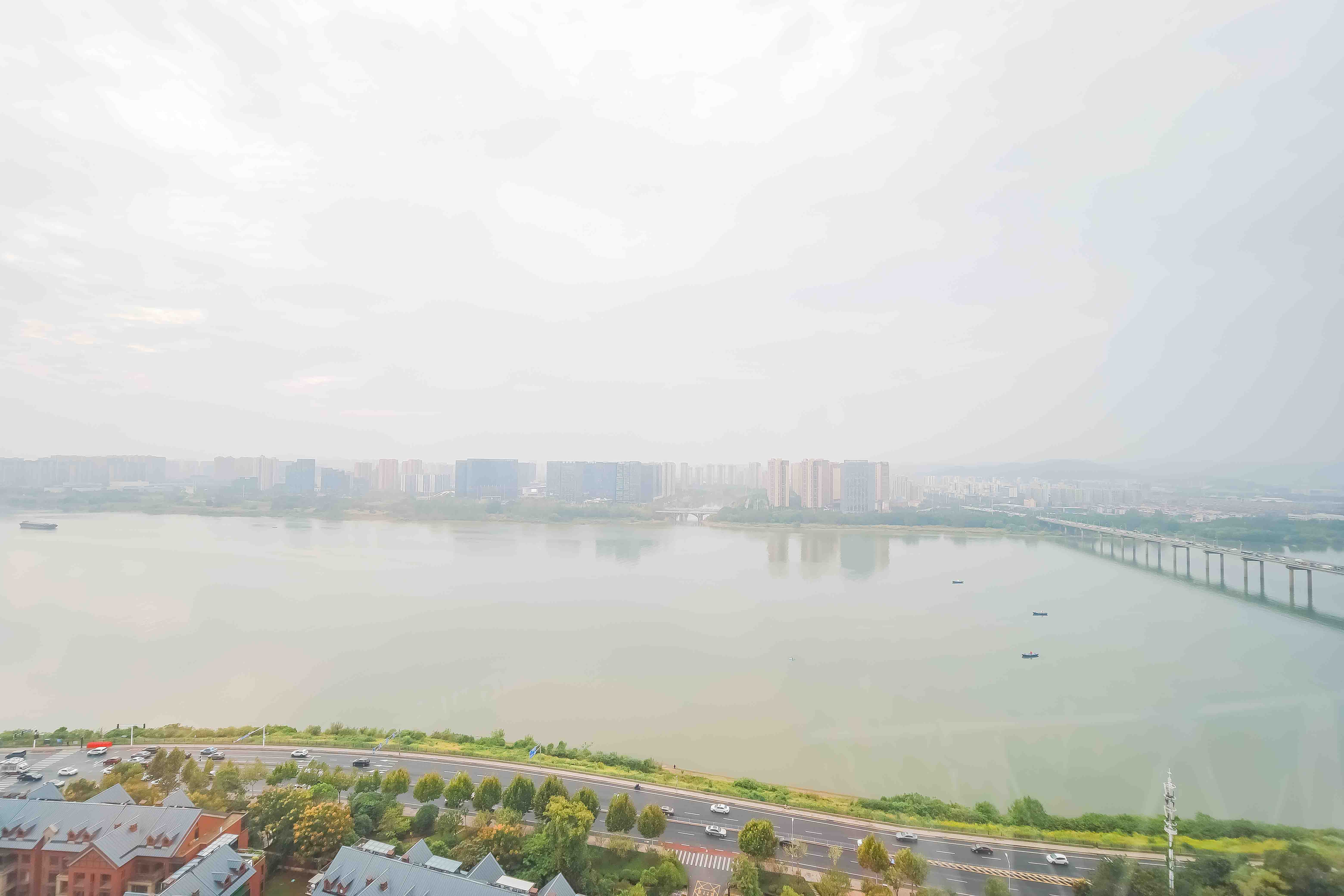 万科紫台  4室2厅1卫   410.00万其他