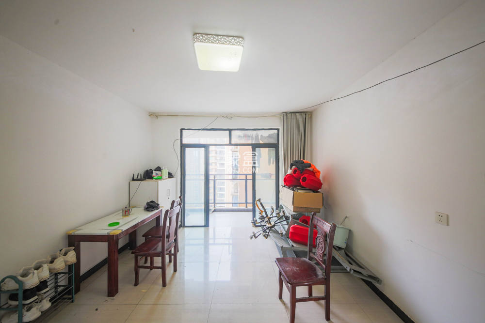 万芙锦城  3室2厅2卫    100.0万