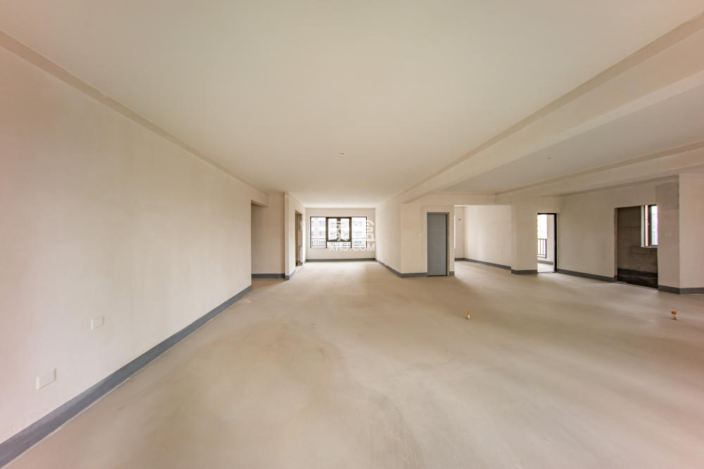 建投象山国际  4室2厅2卫   186.00万