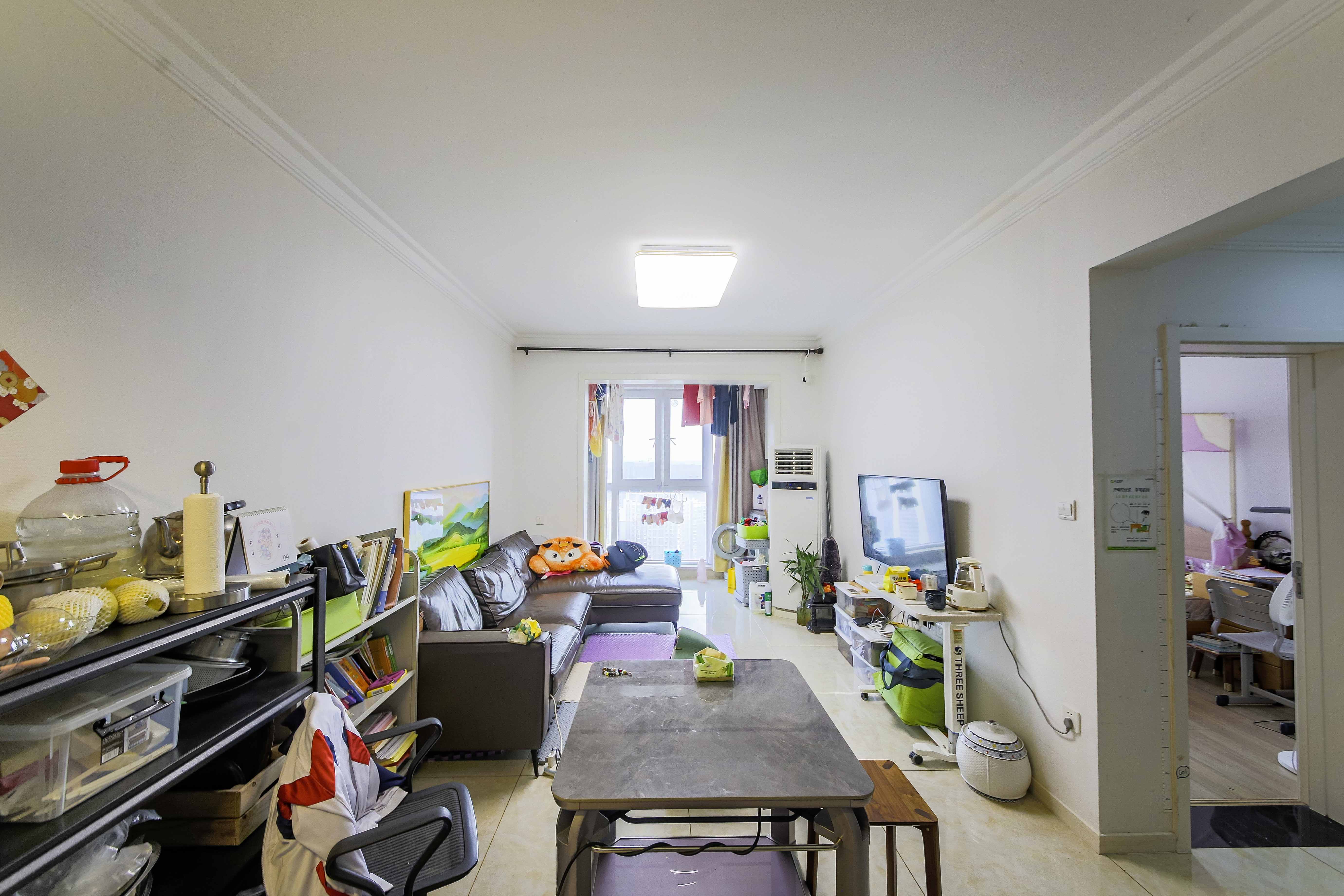 中建信和城  3室2厅1卫    108.0万 中建信和城  3室2厅1卫    108.0万客厅