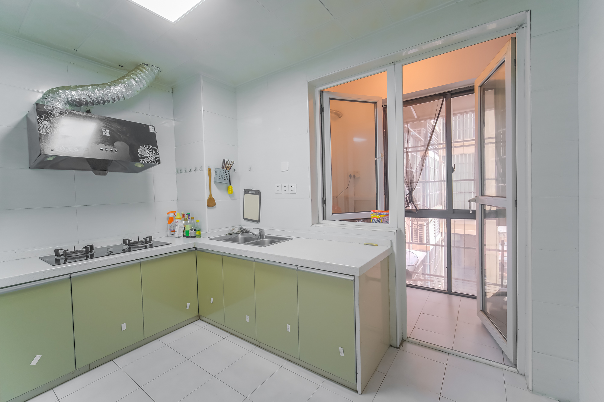 山水湾 3室2厅1卫 62.0万 山水湾 3室2厅1卫 62.0万厨房