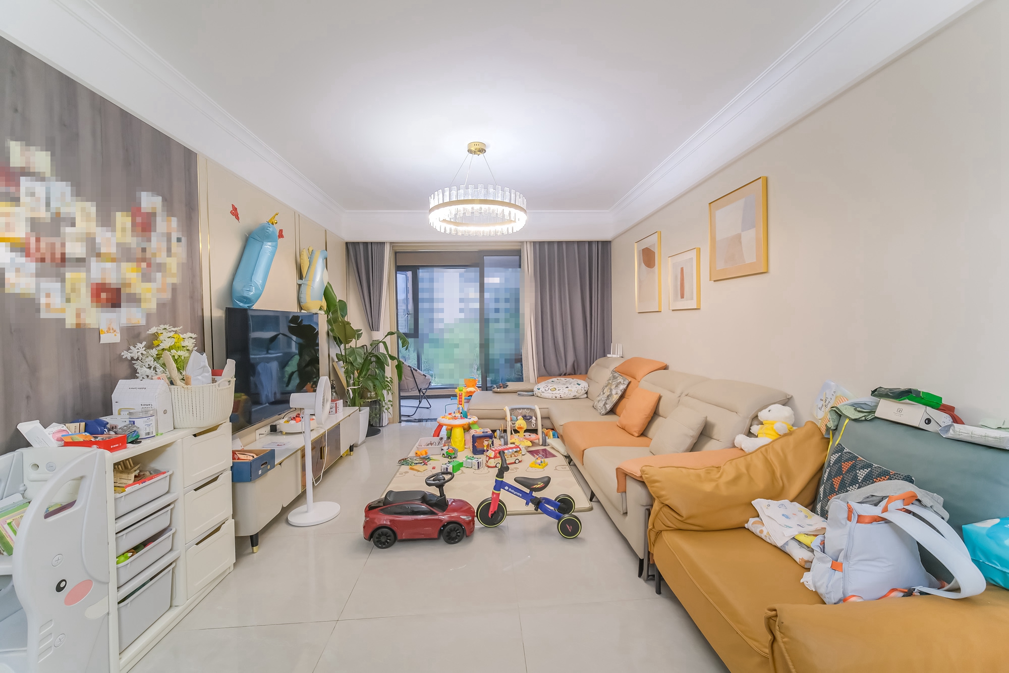 运达锦绣广场 3室2厅2卫 168.00万 运达锦绣广场 3室2厅2卫 168.00万客厅