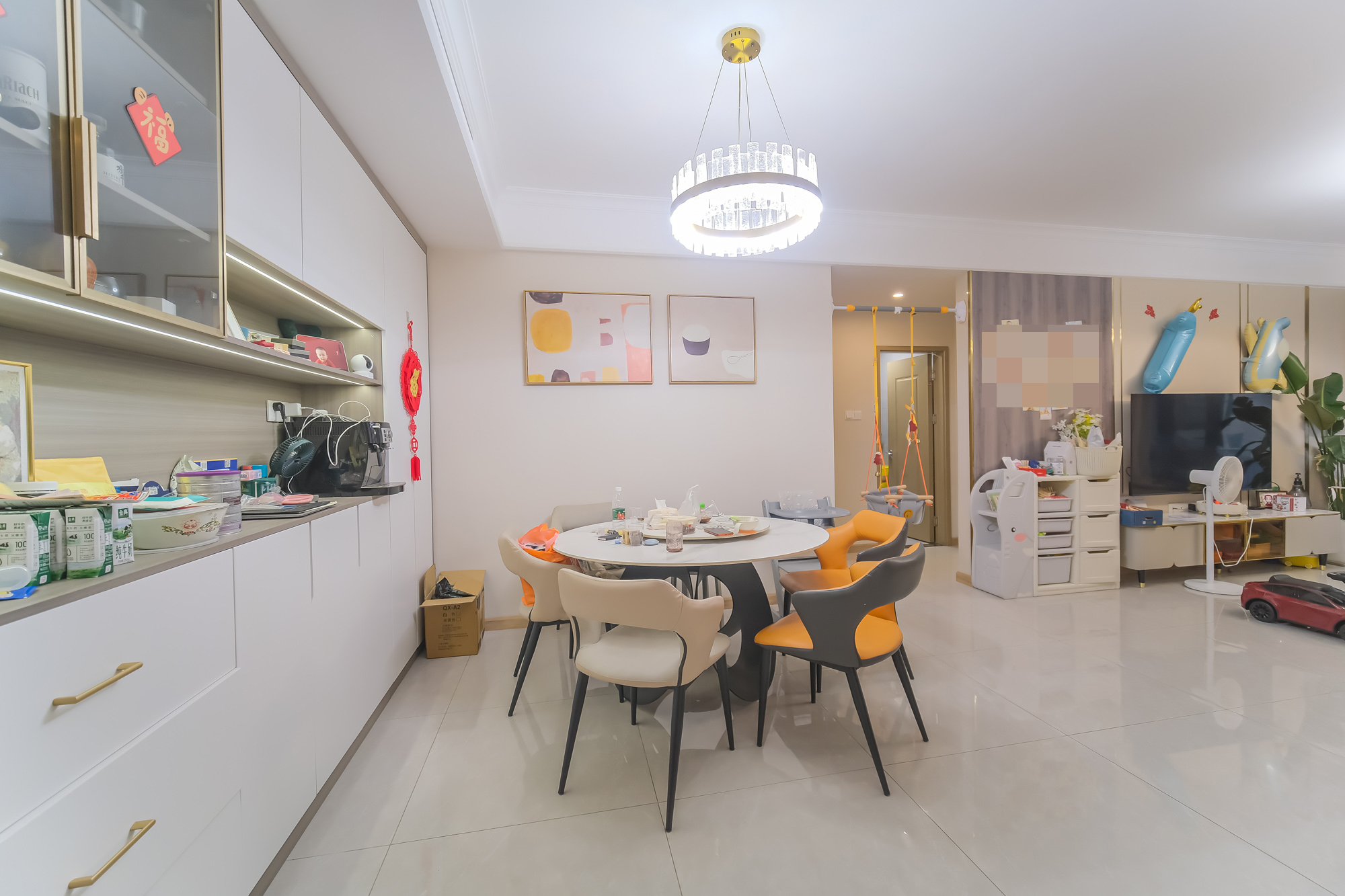 运达锦绣广场 3室2厅2卫 168.00万 运达锦绣广场 3室2厅2卫 168.00万客厅