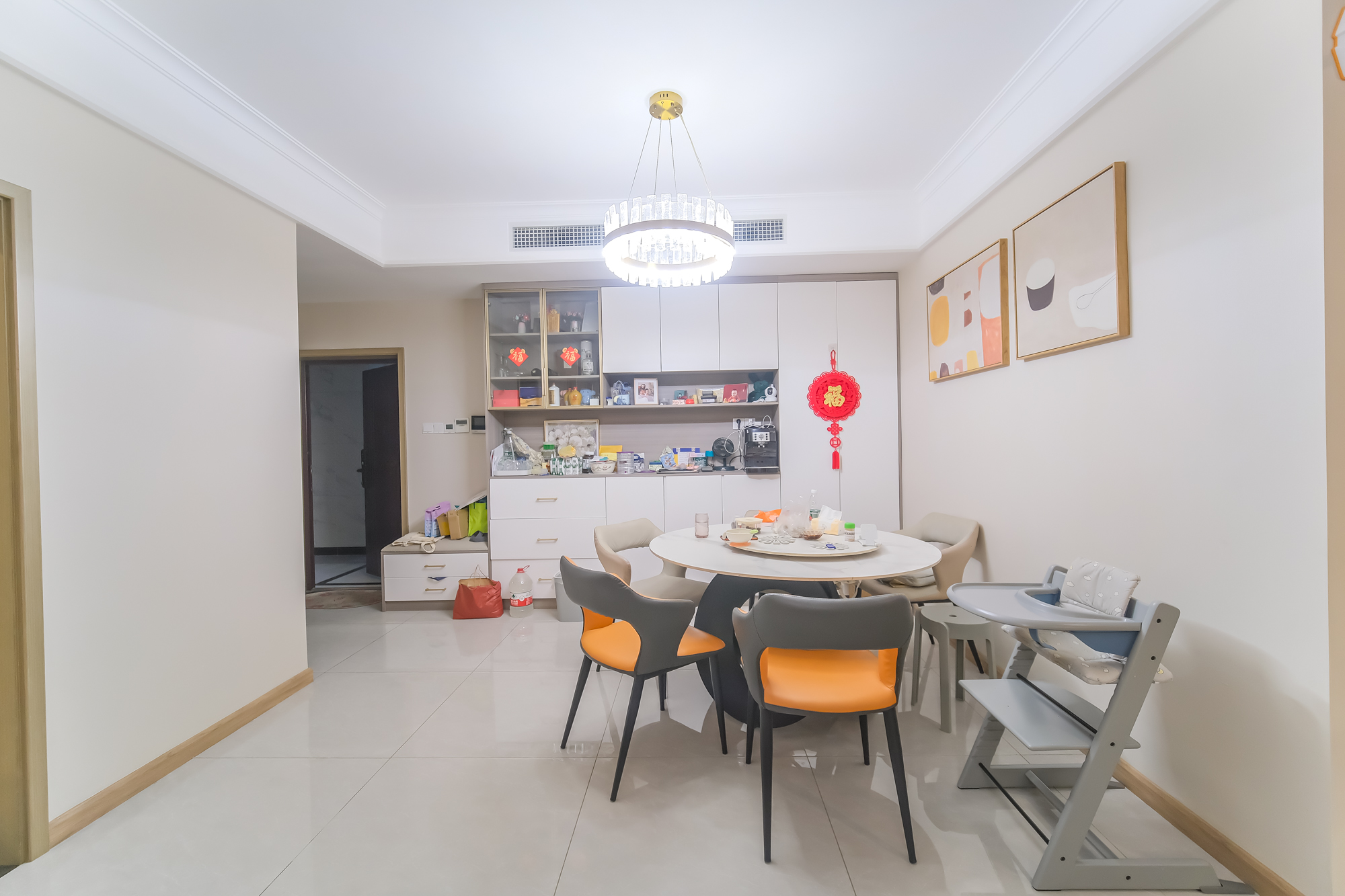 运达锦绣广场 3室2厅2卫 168.00万 运达锦绣广场 3室2厅2卫 168.00万客厅