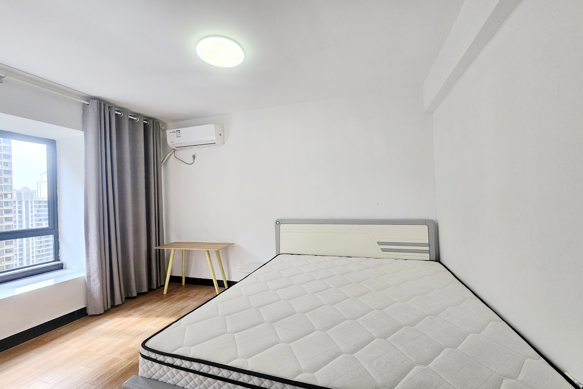 长房东旭国际 3室2厅2卫 140.0万 长房东旭国际 3室2厅2卫 140.0万卧室