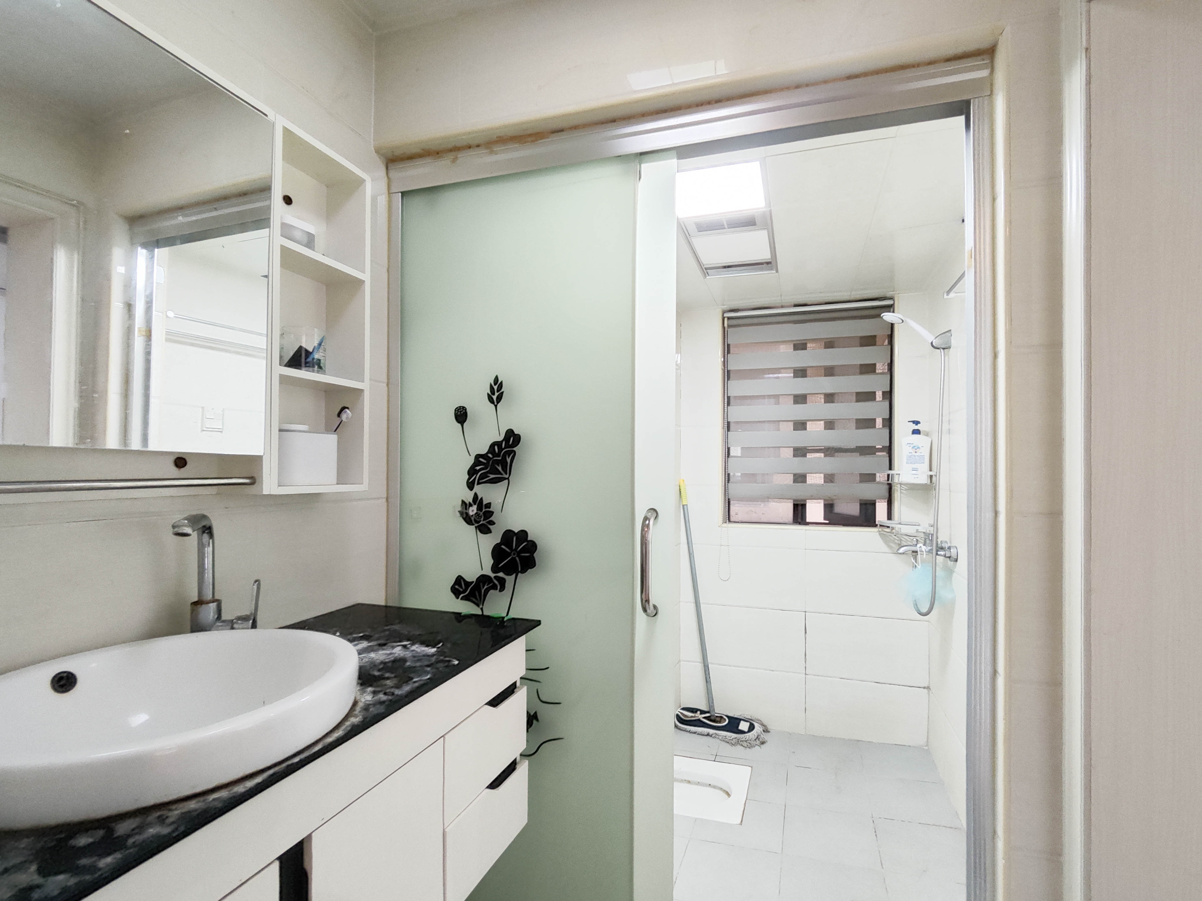 南城印象 3室2厅1卫 96.0万 南城印象 3室2厅1卫 96.0万卫生间