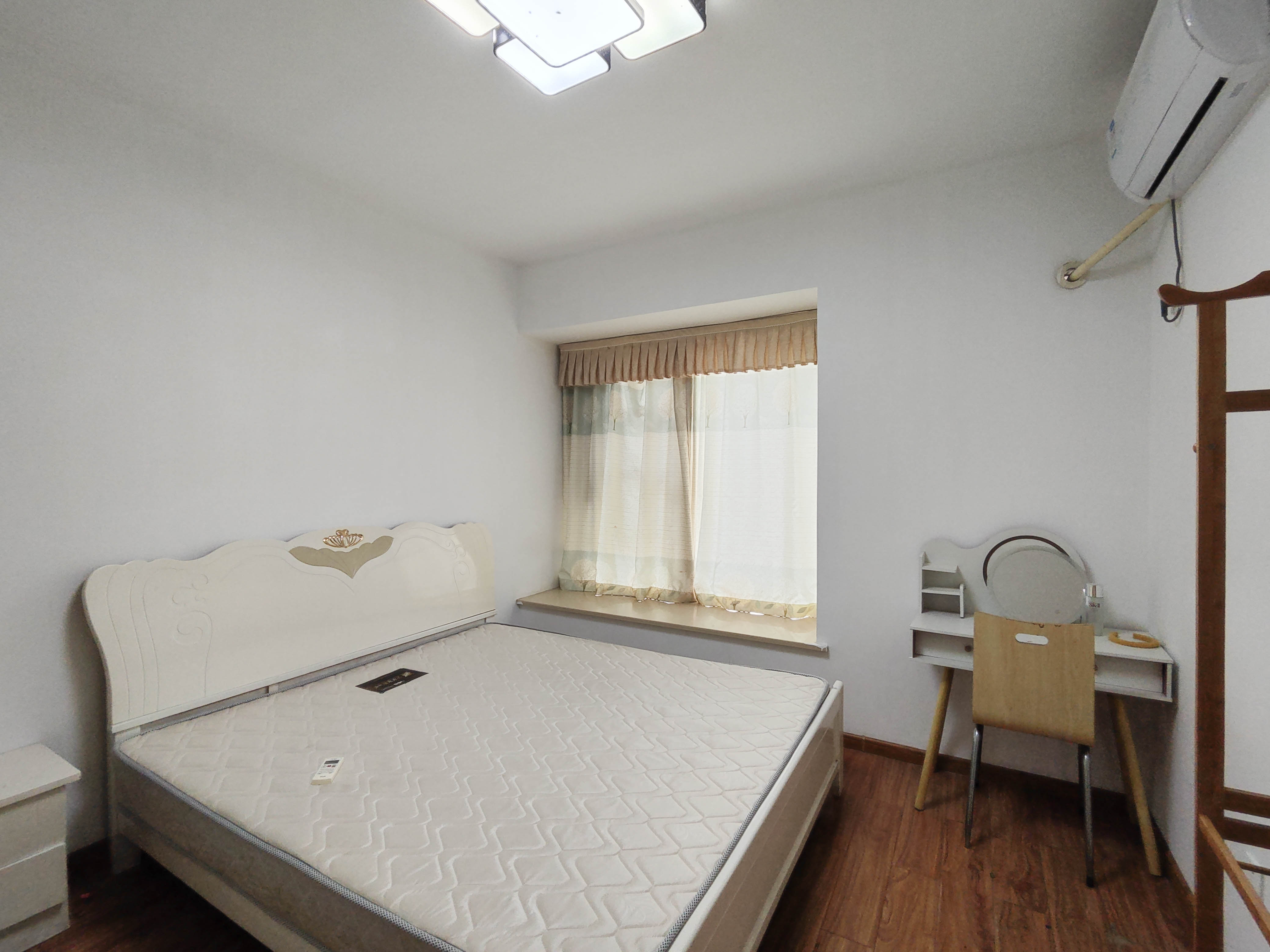 南城印象 3室2厅1卫 96.0万 南城印象 3室2厅1卫 96.0万卧室