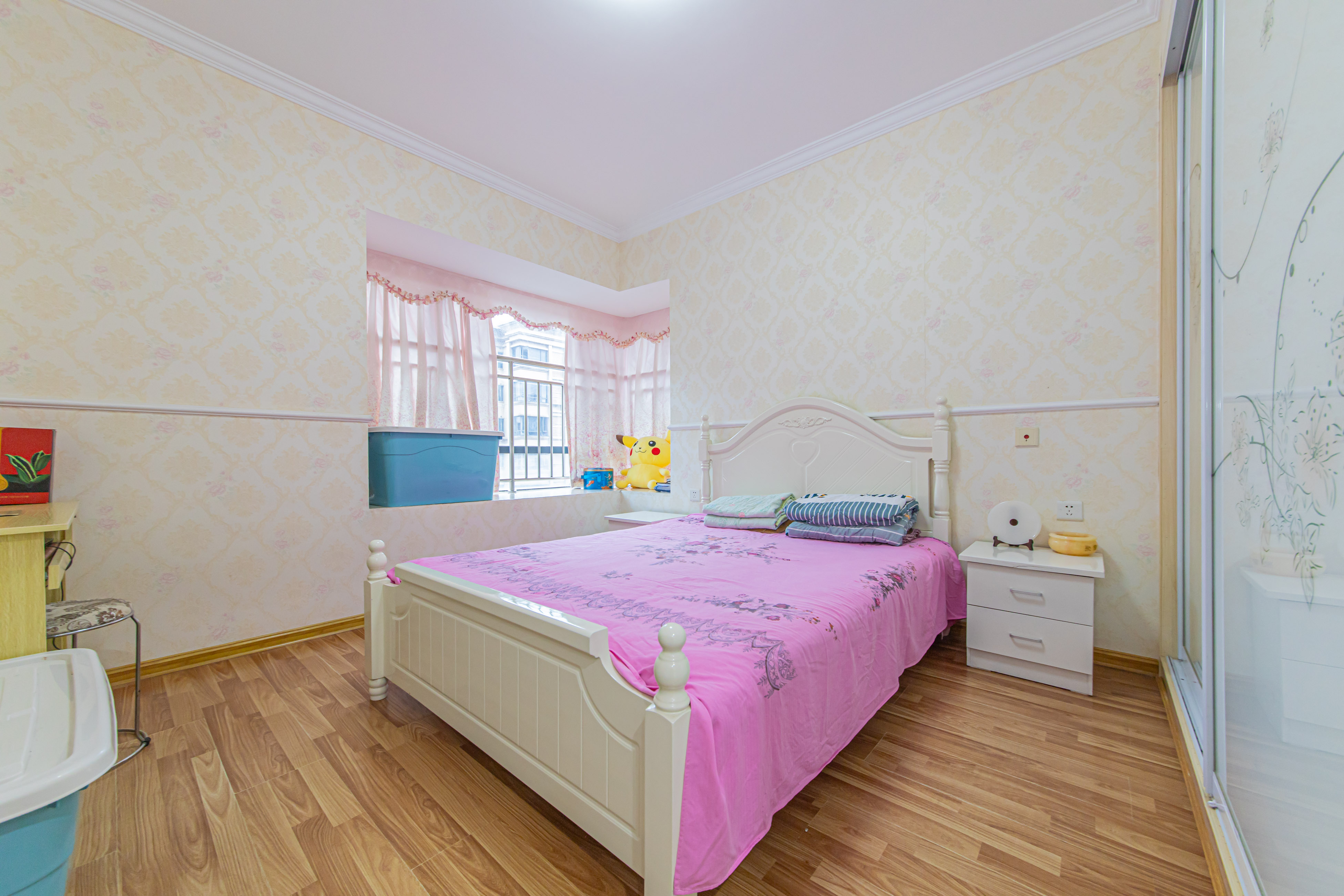 保利花园 2室2厅1卫 80.0万 保利花园 2室2厅1卫 80.0万卧室