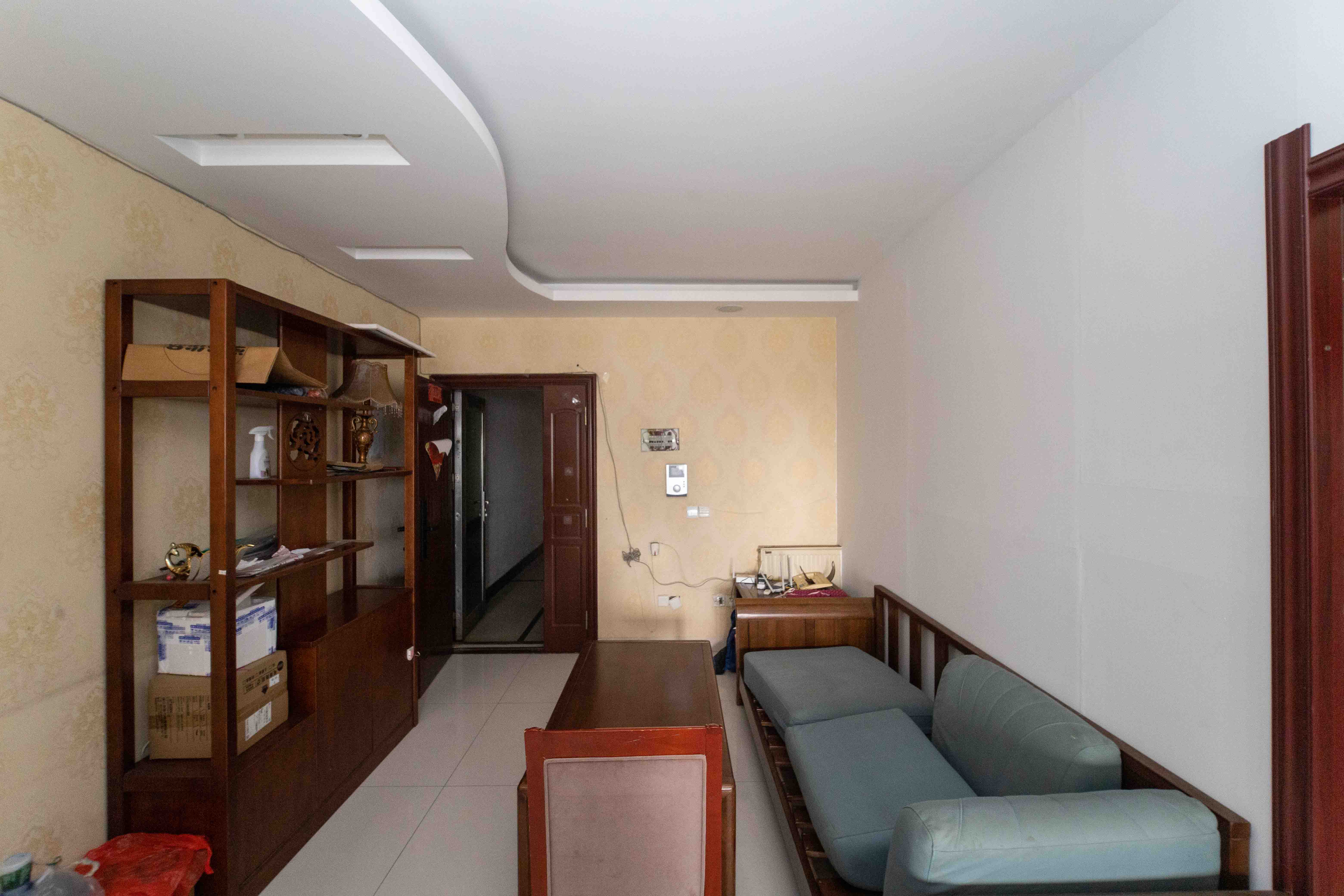 诺亚方舟大厦  4室2厅2卫    116.0万 诺亚方舟大厦  4室2厅2卫    116.0万客厅