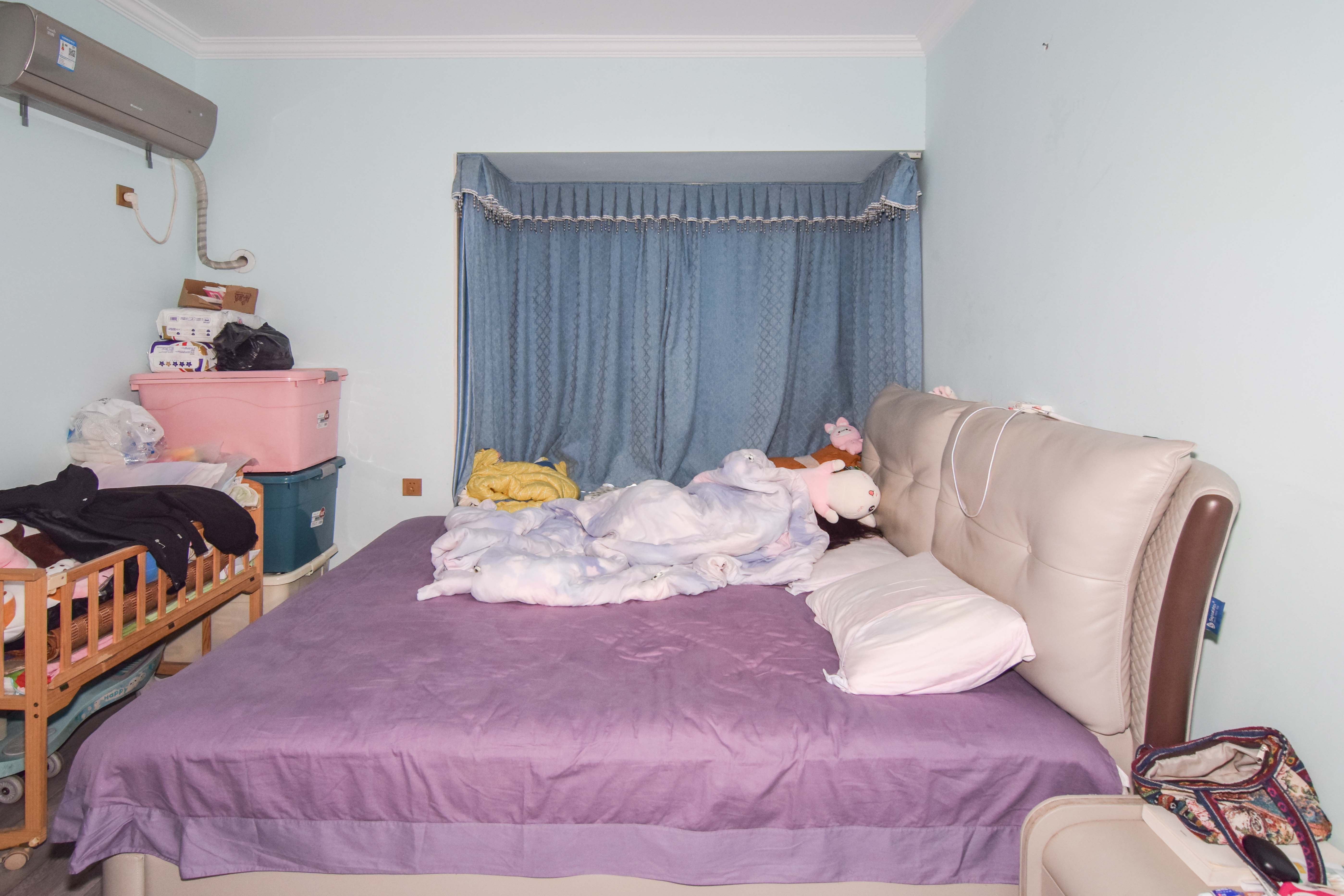 裕田奥莱小镇 3室2厅1卫 63.0万 裕田奥莱小镇 3室2厅1卫 63.0万卧室