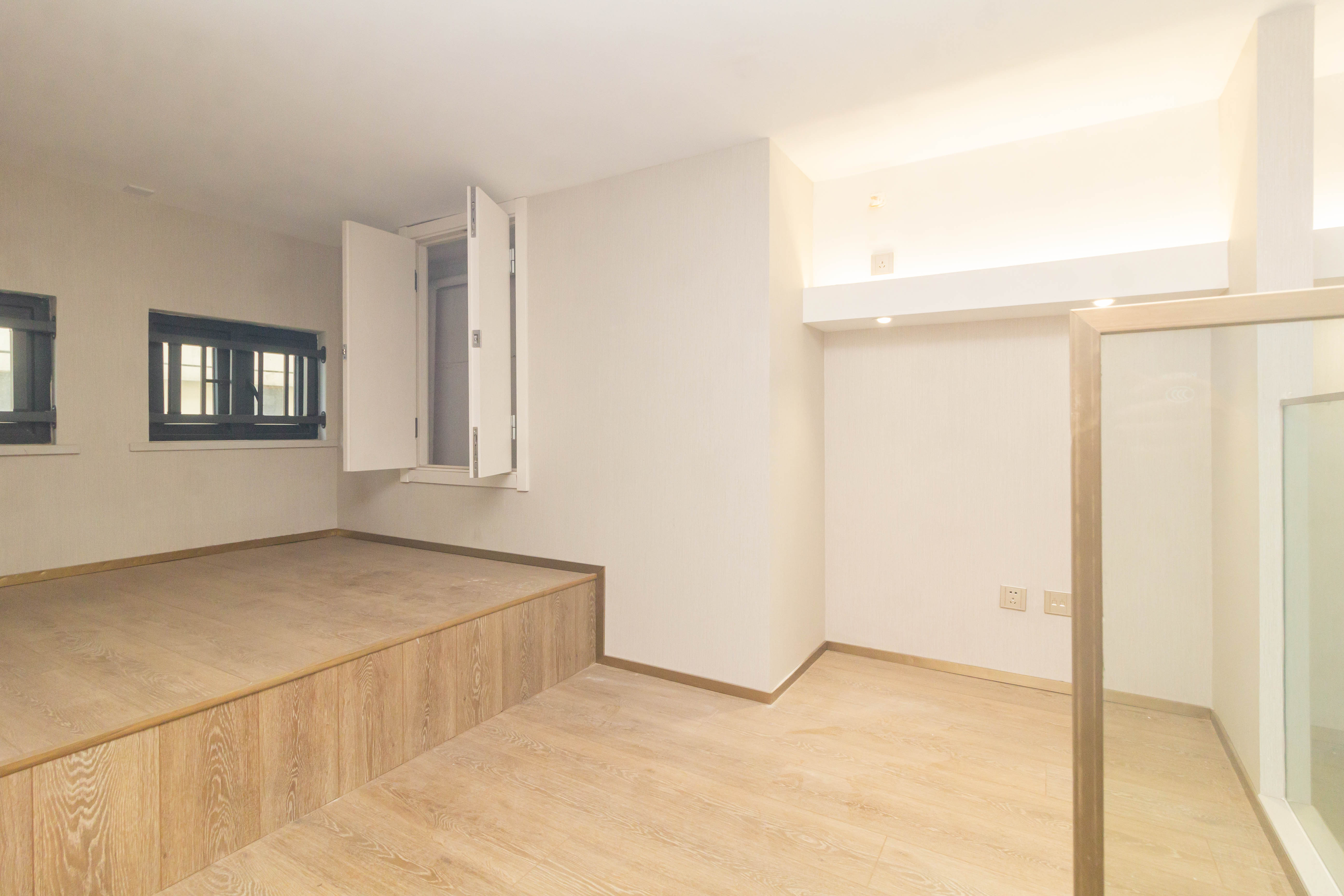 华远海蓝郡  2室1厅1卫    25.0万 华远海蓝郡  2室1厅1卫    25.0万卧室