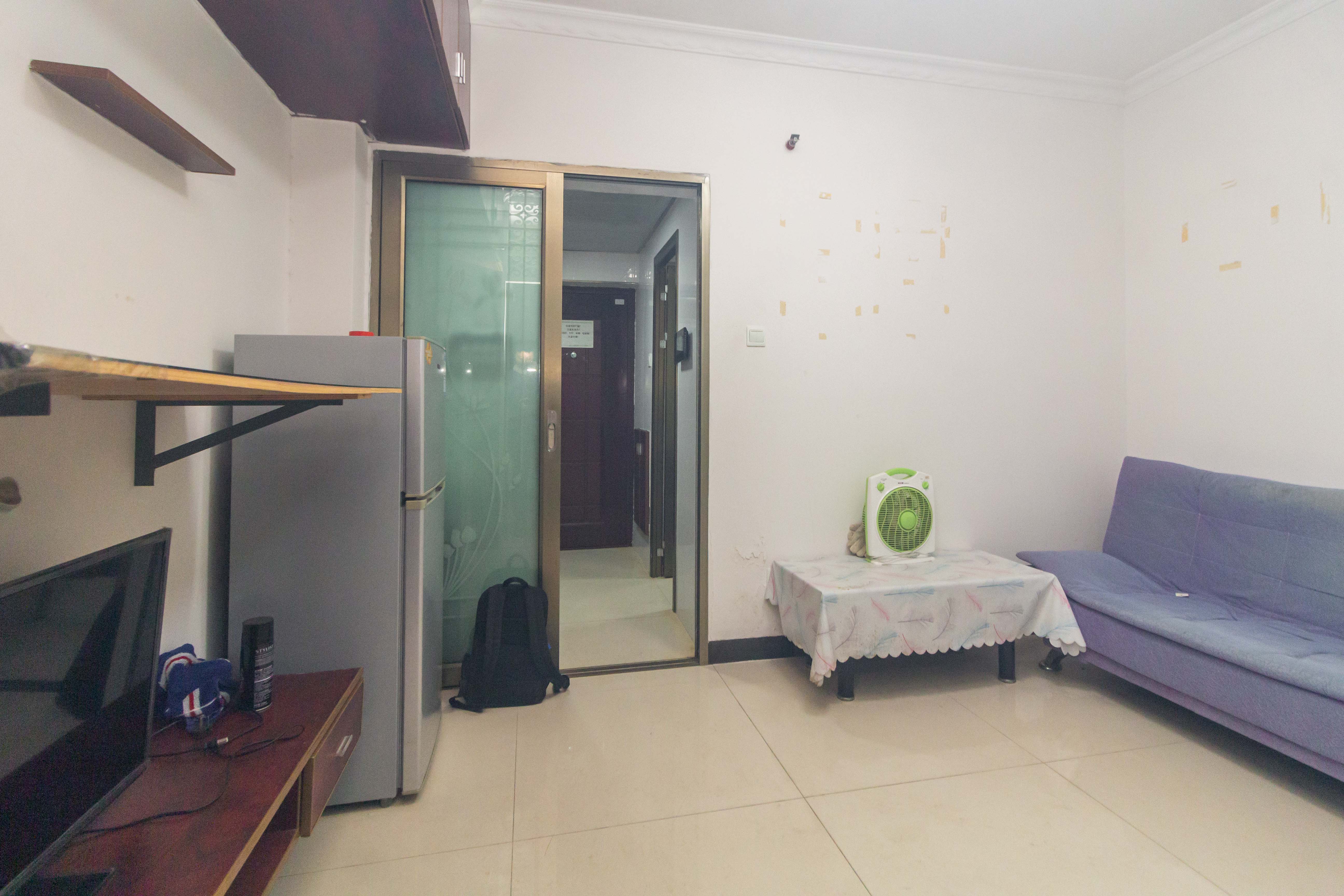 昌和商业中心/昌和国际 1室1厅1卫 29.8万 昌和商业中心/昌和国际 1室1厅1卫 29.8万客厅