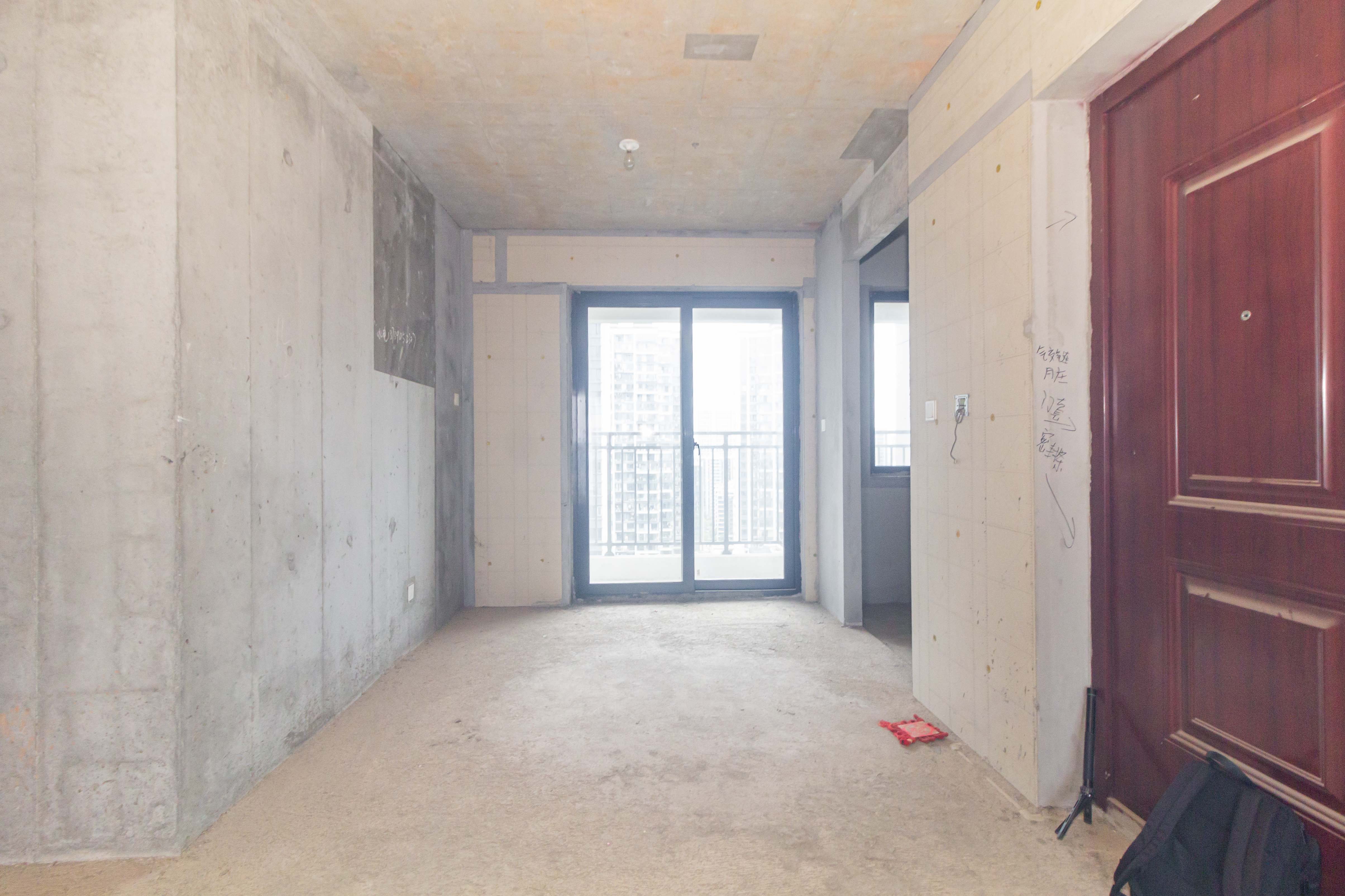 旭辉汇樾城 4室2厅2卫 95.0万 旭辉汇樾城 4室2厅2卫 95.0万客厅