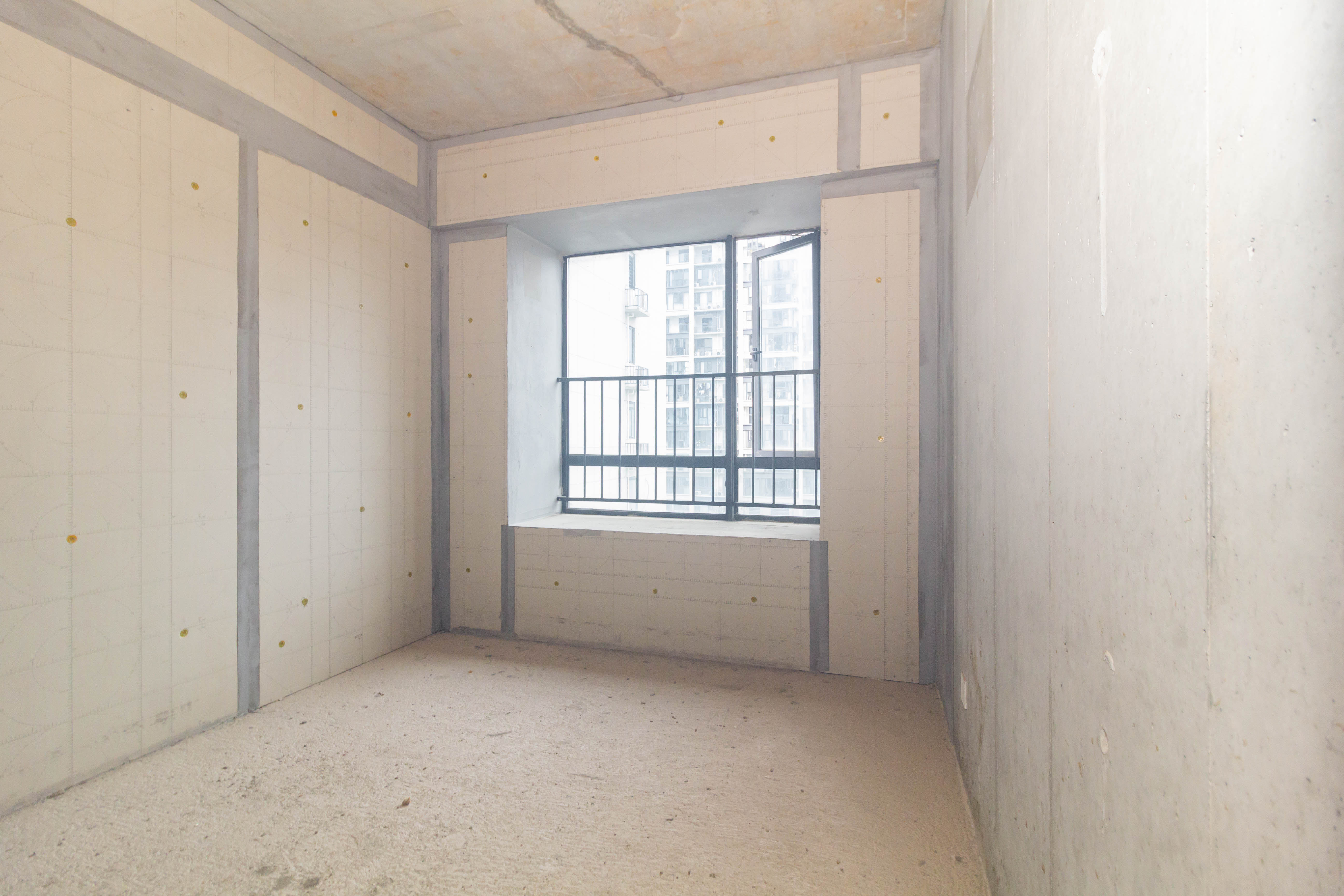 旭辉汇樾城 4室2厅2卫 95.0万 旭辉汇樾城 4室2厅2卫 95.0万卧室