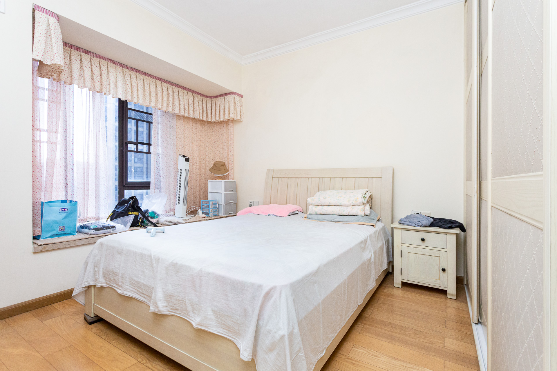 时代倾城一期 3室2厅1卫 108.0万 时代倾城一期 3室2厅1卫 108.0万卧室