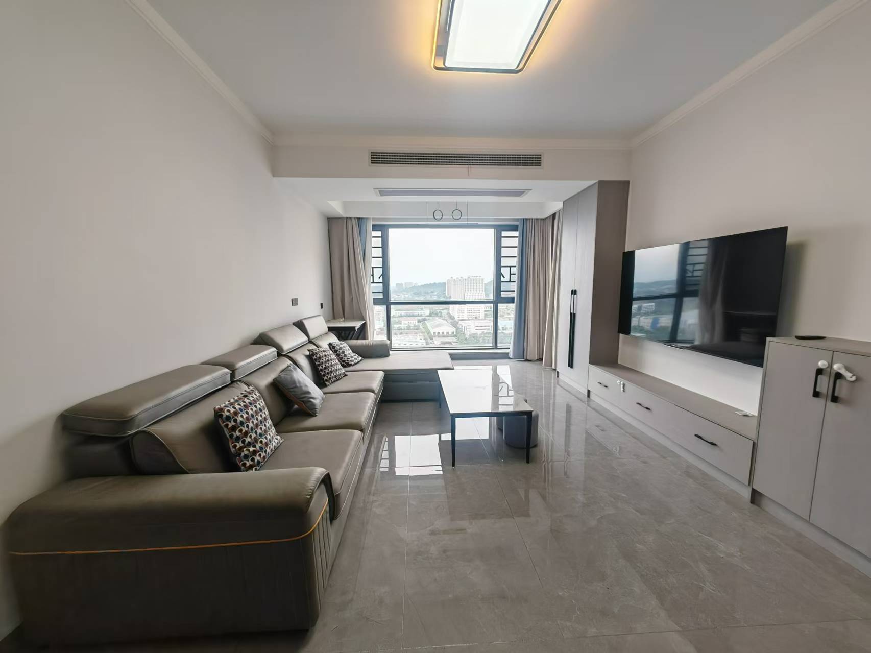 城发津枫庭苑  3室2厅2卫    76.0万 城发津枫庭苑  3室2厅2卫    76.0万室内图