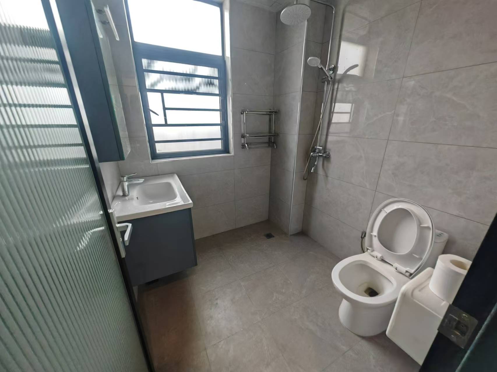 城发津枫庭苑  3室2厅2卫    76.0万 城发津枫庭苑  3室2厅2卫    76.0万室内图