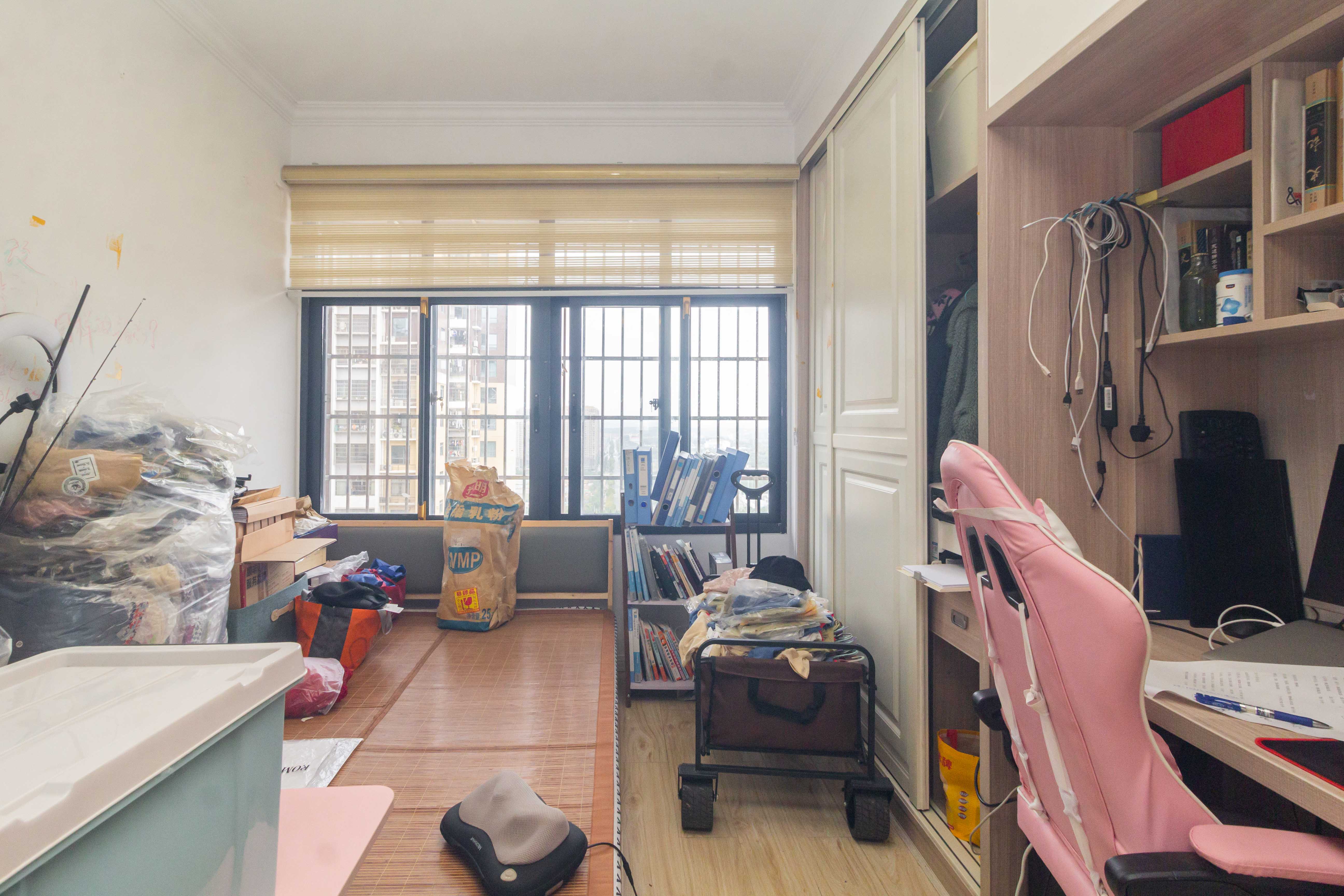 中国铁建国际城二期 3室2厅1卫 78.0万 中国铁建国际城二期 3室2厅1卫 78.0万卧室