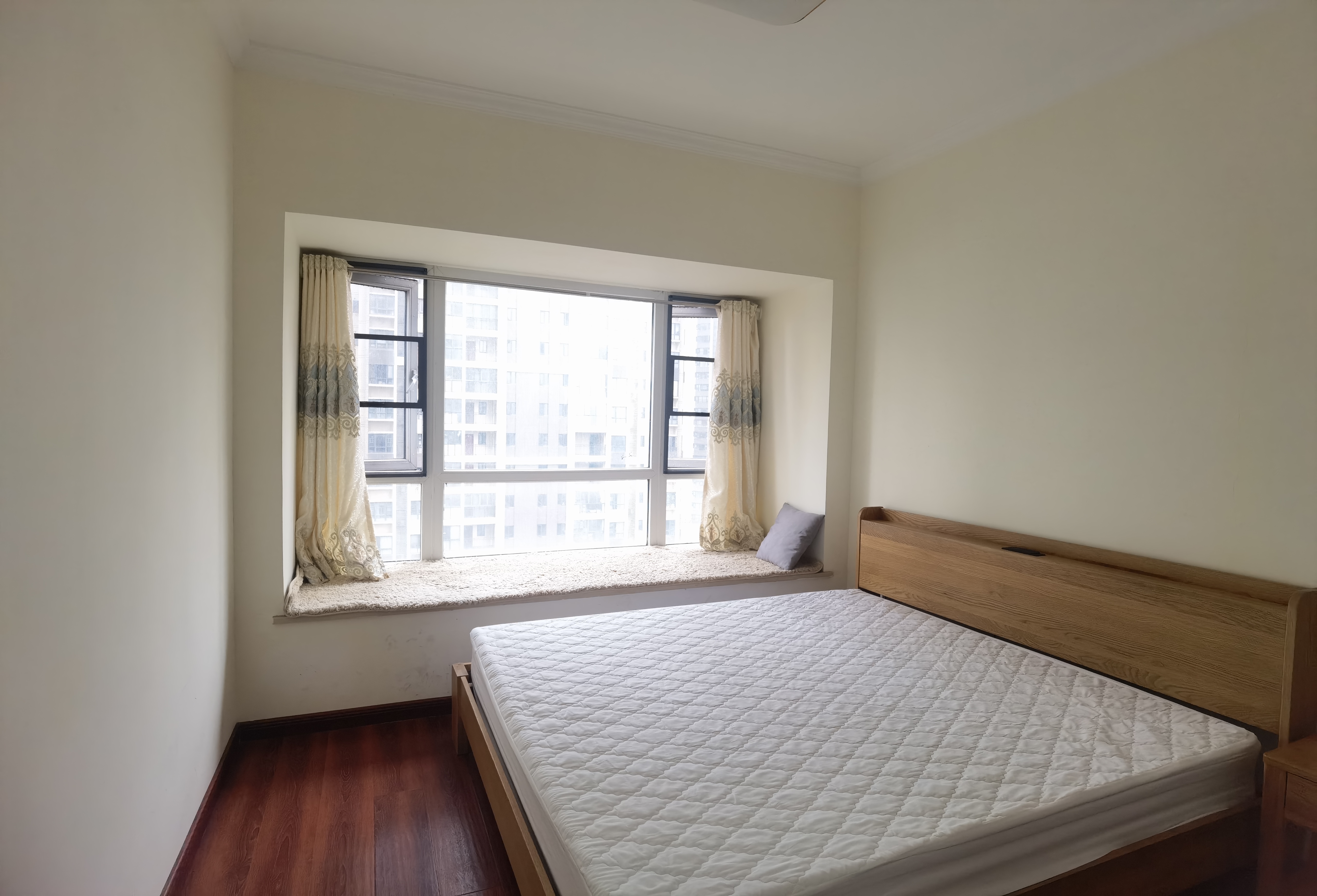 美的城二期  2室2厅1卫    39.8万 美的城二期  2室2厅1卫    39.8万室内图