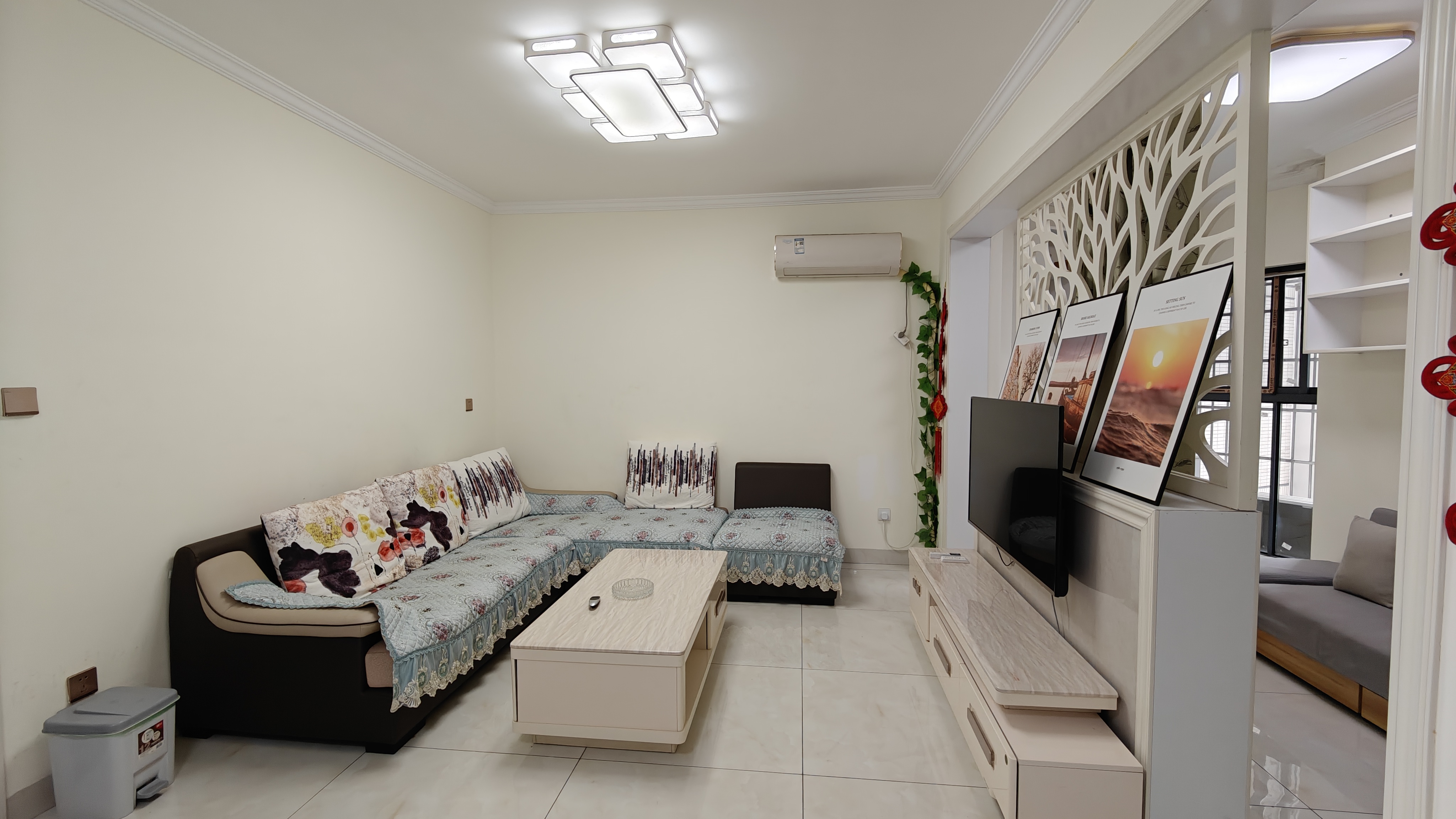 美的城二期  2室2厅1卫    39.8万 美的城二期  2室2厅1卫    39.8万室内图