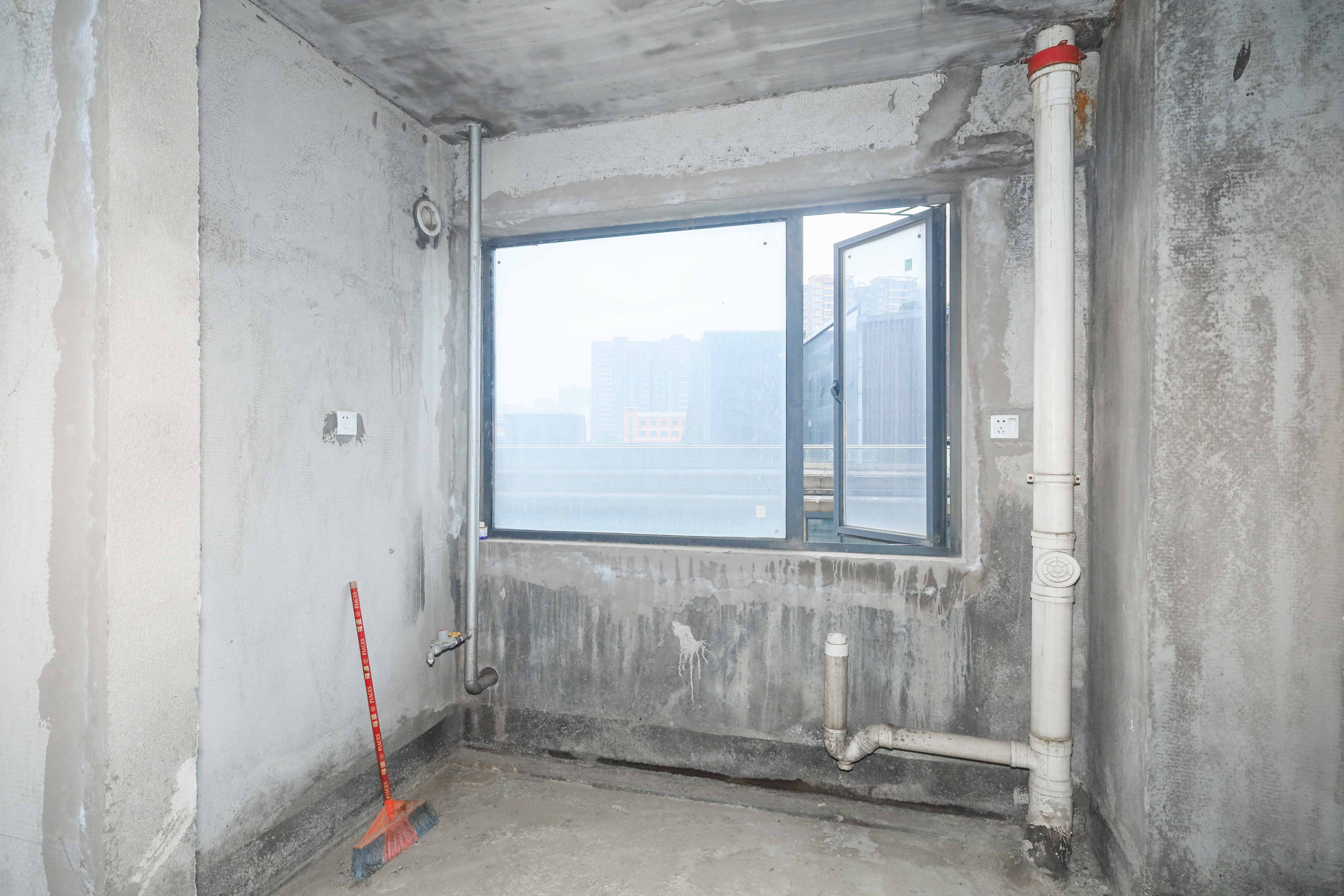 骑龙大街（骑龙苑）  3室2厅1卫   78.60万厨房