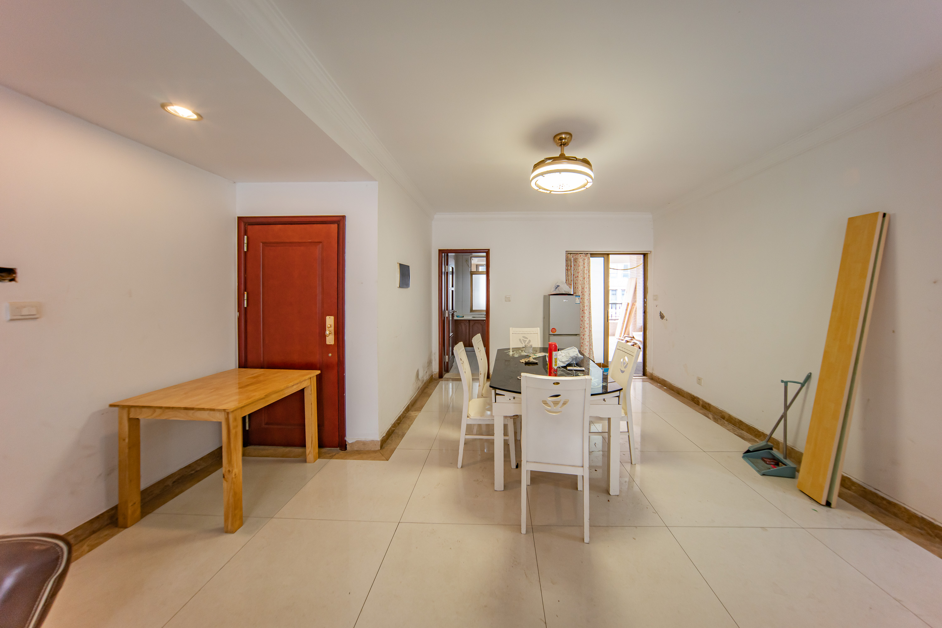 江山帝景雅典  3室2厅2卫    142.0万 江山帝景雅典  3室2厅2卫    142.0万客厅