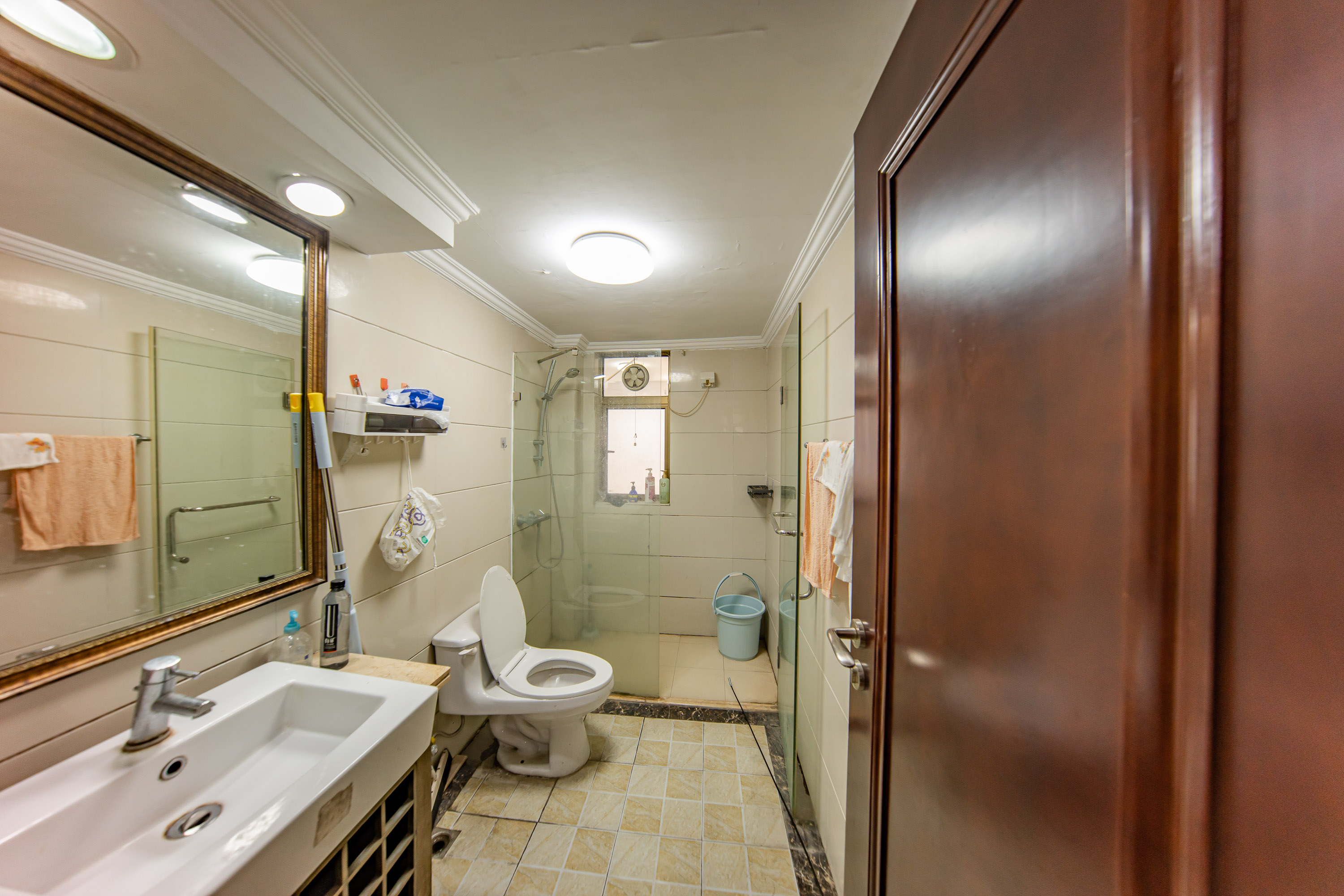 江山帝景雅典  3室2厅2卫    142.0万 江山帝景雅典  3室2厅2卫    142.0万卫生间